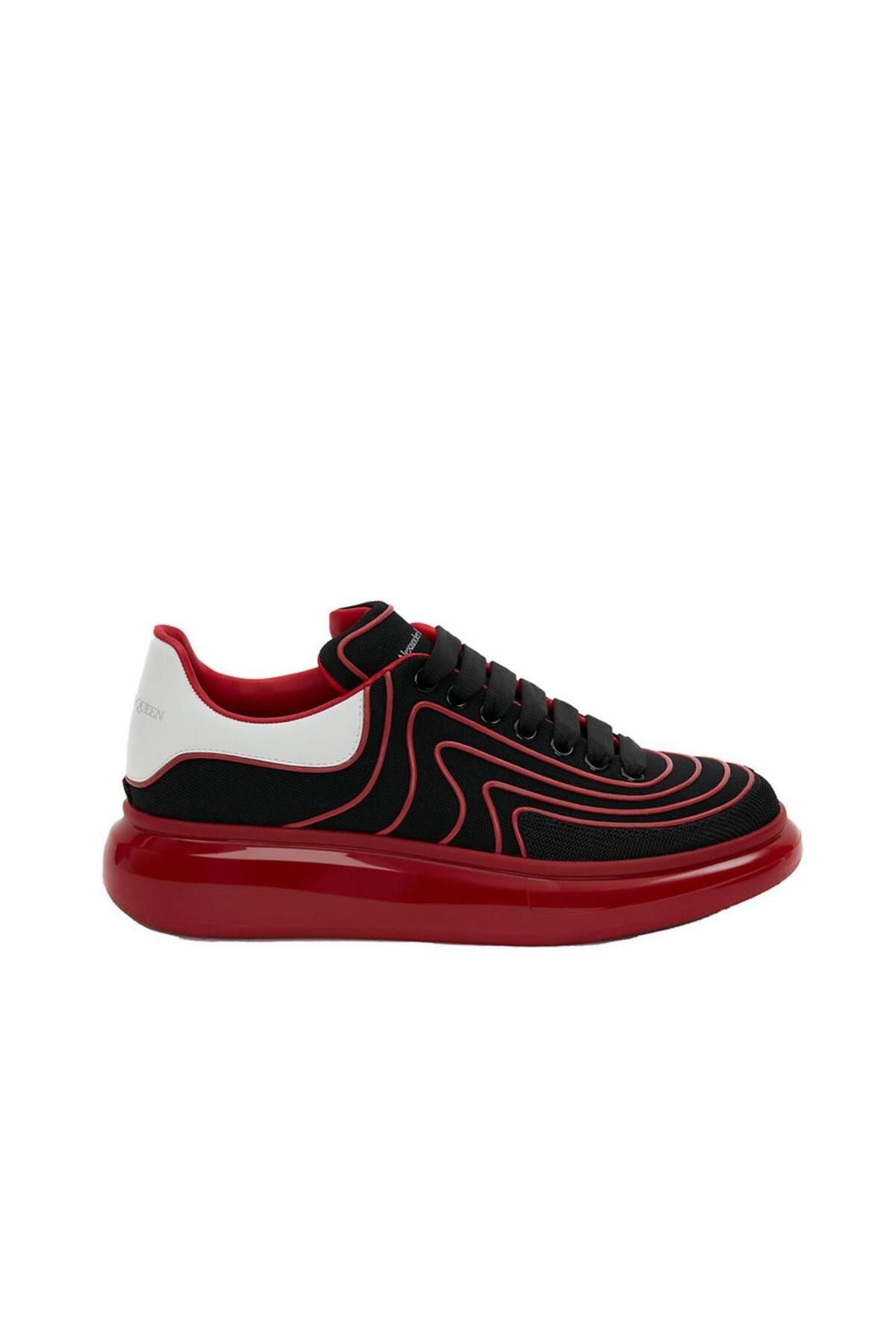 ALEXANDER MCQUEEN WAVES KNIT OVERSIZED SNEAKER IN BLACK/RED