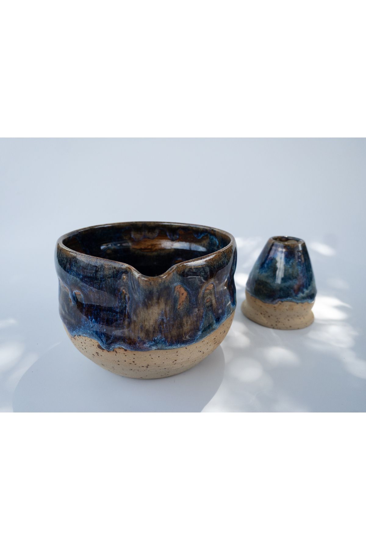 Begeli Ceramics and More El Yapımı Stoneware Matcha Kasesi ve Whisk Tutucu