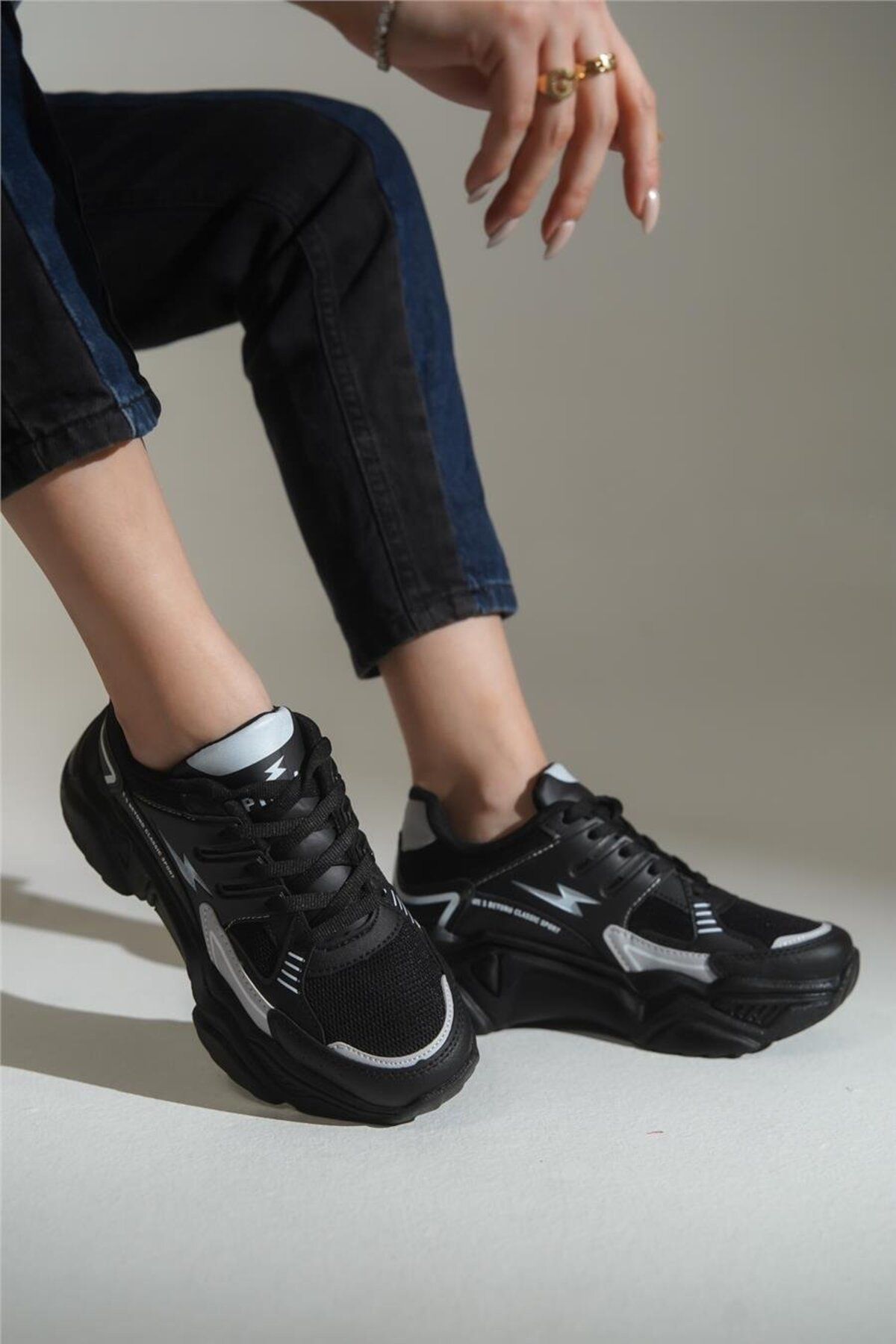 lovitto Bağcıklı Yüksek Taban Sneaker