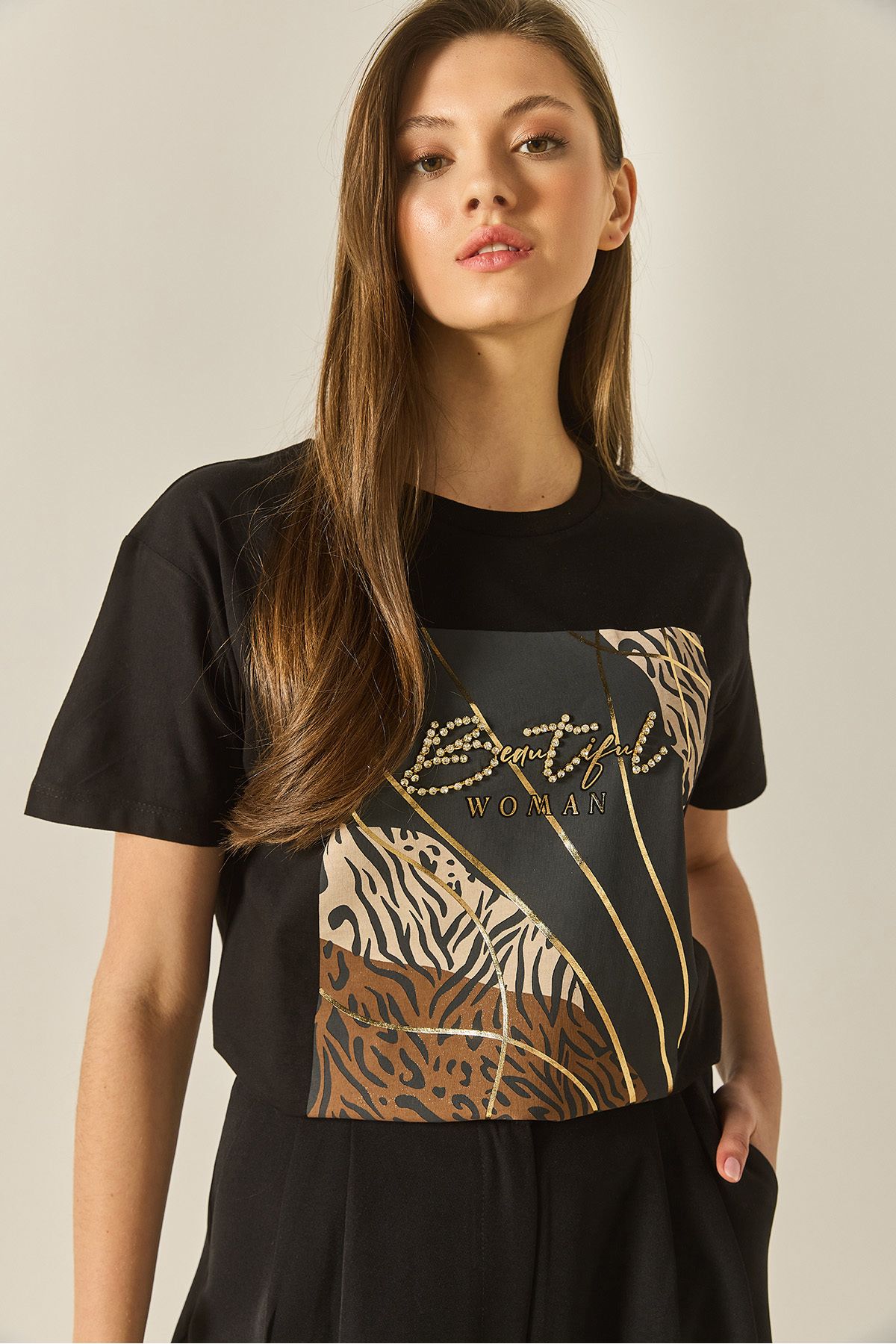 Bianco Lucci Kadın Desenli Taş İşlemeli Normal Kalıp Pamuklu T-Shirt 8125 60283304