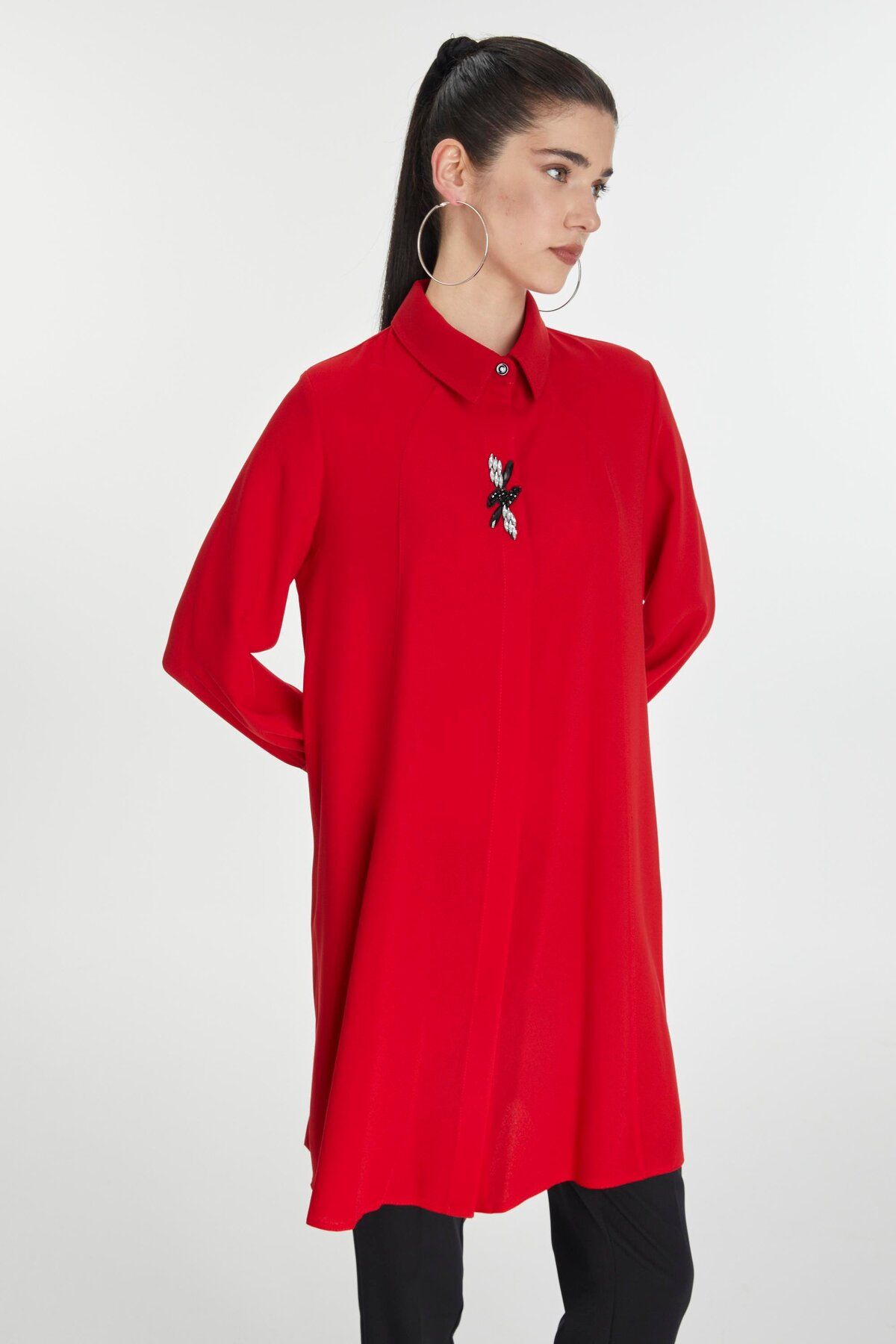 Zühre-Red Tunic with Brooch and Hidden Buttons T-1415 4