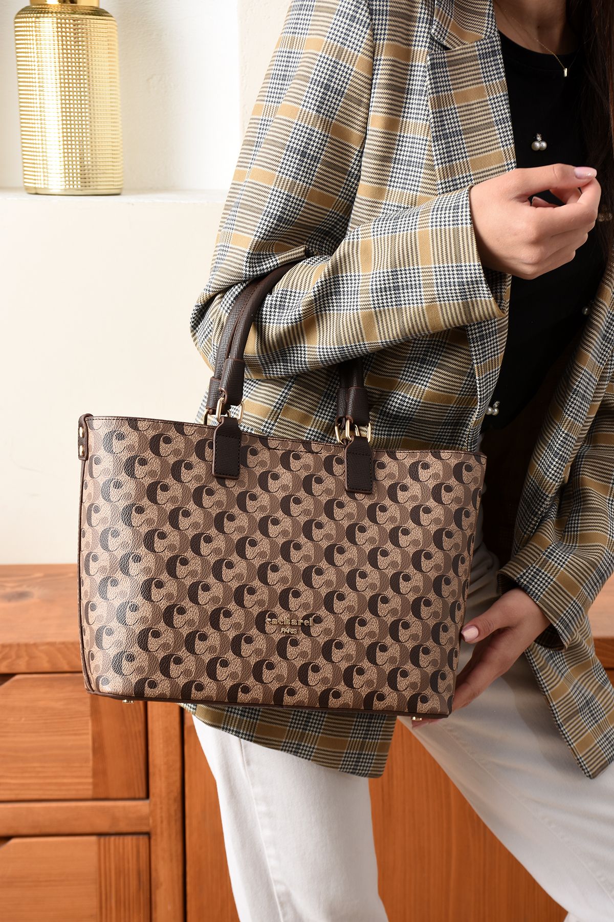 Cacharel Paris Kadın El Ve Omuz Çantası Monogram Kumaş