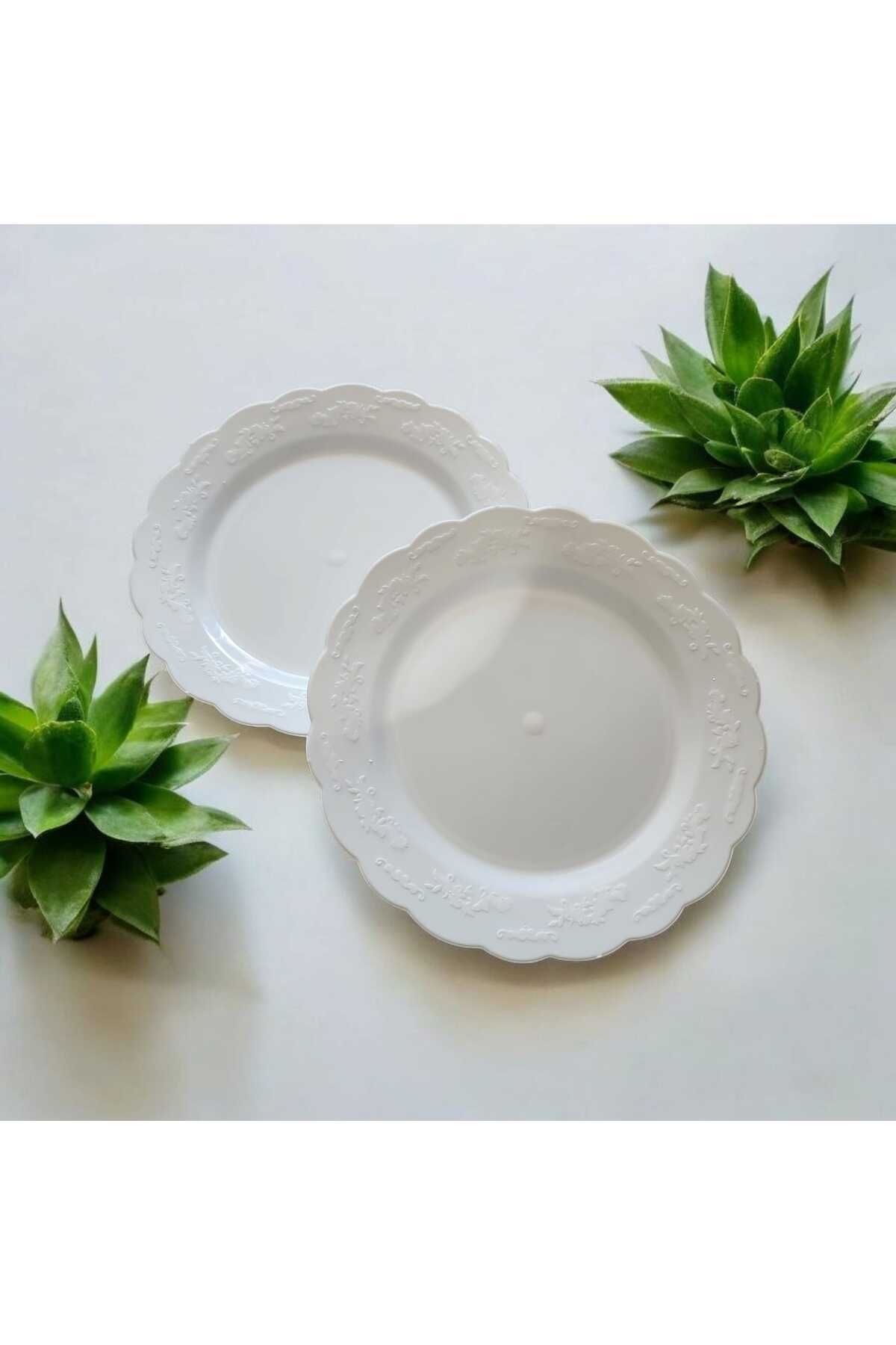 Evinizin Yardımcısı Pasta Kutlama Parti Sunum Beyaz Renk Plastik Tabak 19 cm 6 Adet