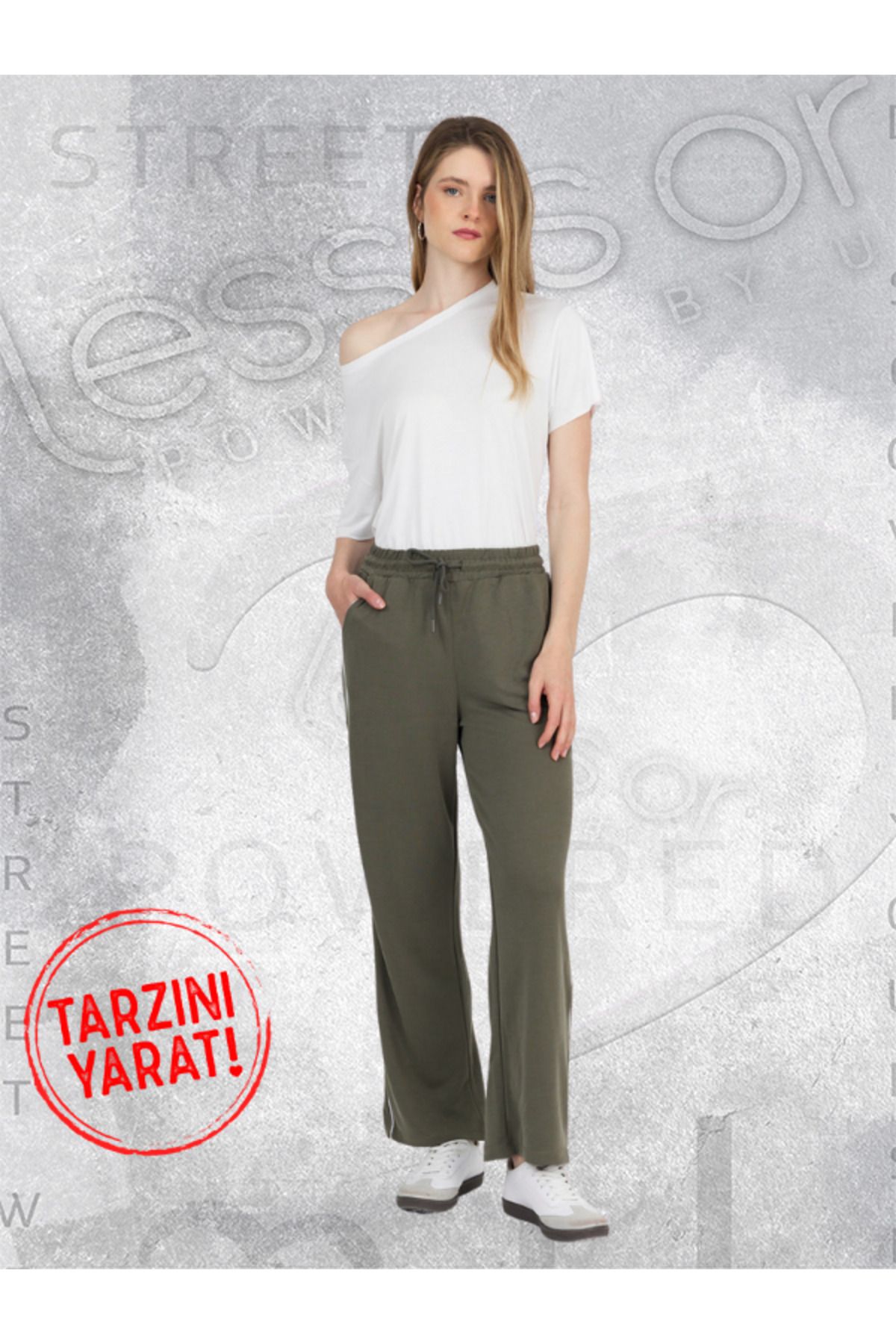 less is or Haki Asker Yeşili Cepli Düz Paça Eşofman Altı