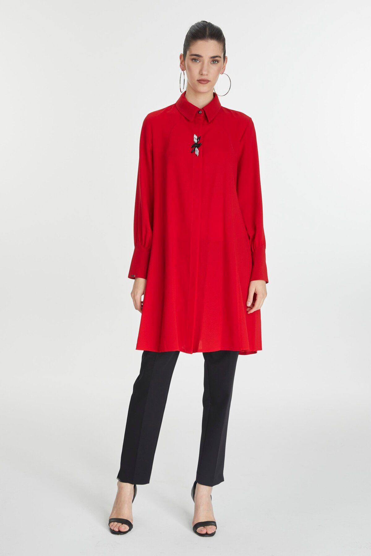 Zühre-Red Tunic with Brooch and Hidden Buttons T-1415 3