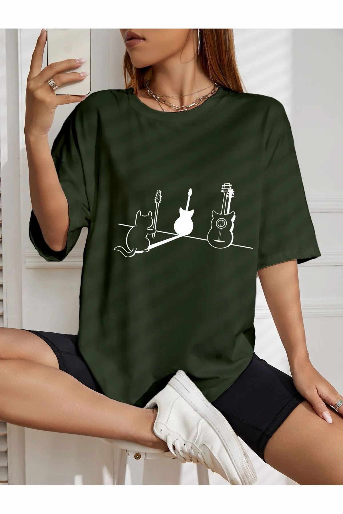 ship master oversize fare ile gitar baskılı T-shirt