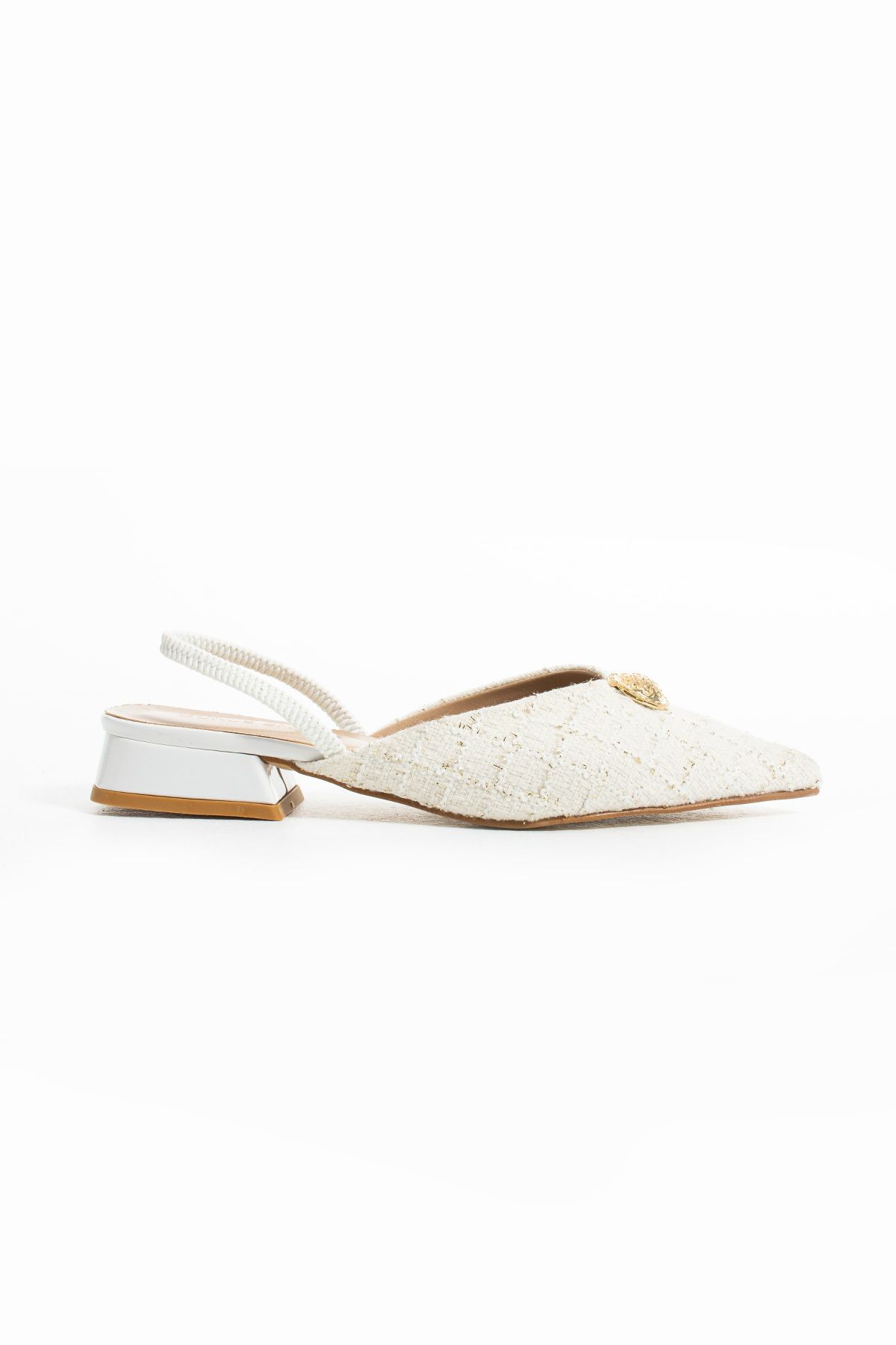 Gökçe Shoes Rinia Beyaz Kilim Kumaş Toka Detay Arkası Lastikli Kadın Babet