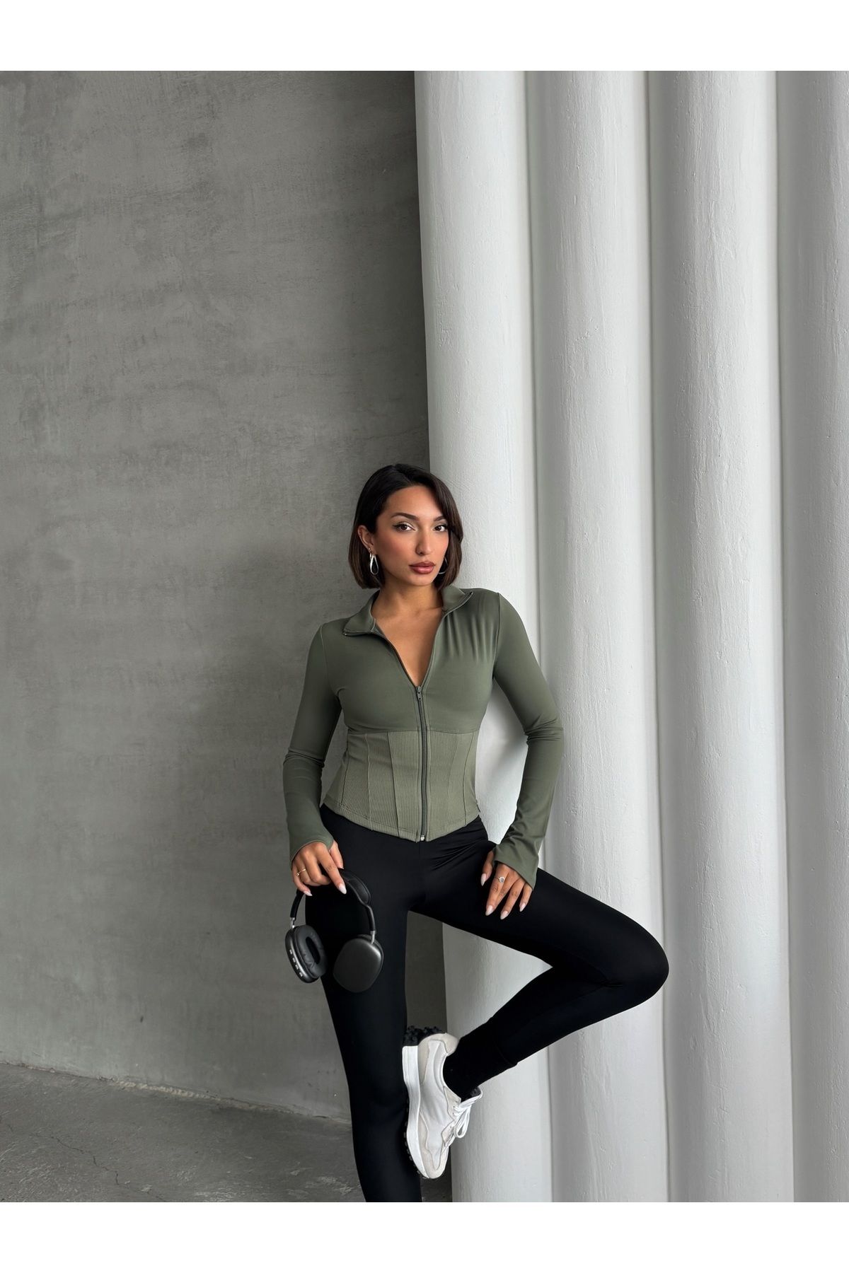 Miss Prova Haki Fırçalı Soft Kumaş Baş Parmak Delikli Örme Spor Ceket/Sweatshirt MISSCE2621