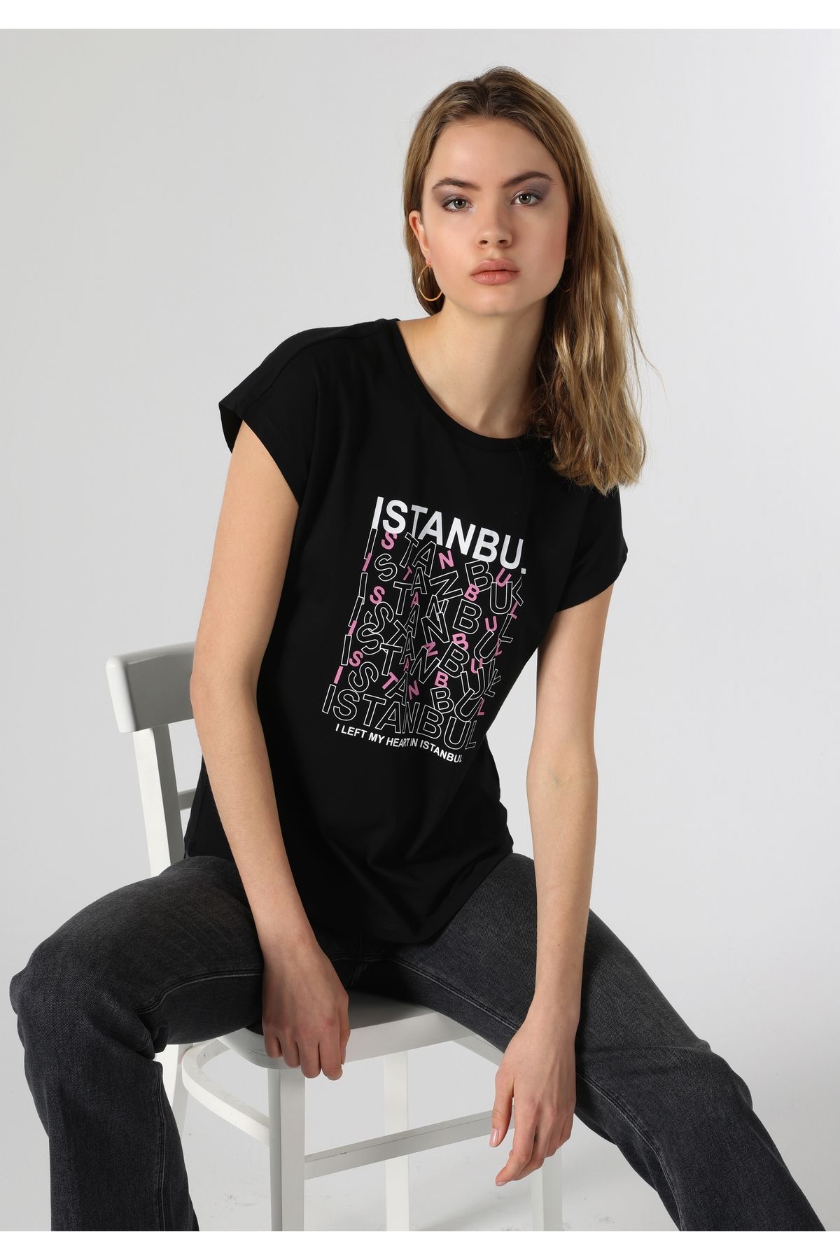 Colin's Tricou Negru Cu Mânecă Scurtă Pentru Femei, Cu Decolteu Rotund, Cu Croială Normală Femeie - XS