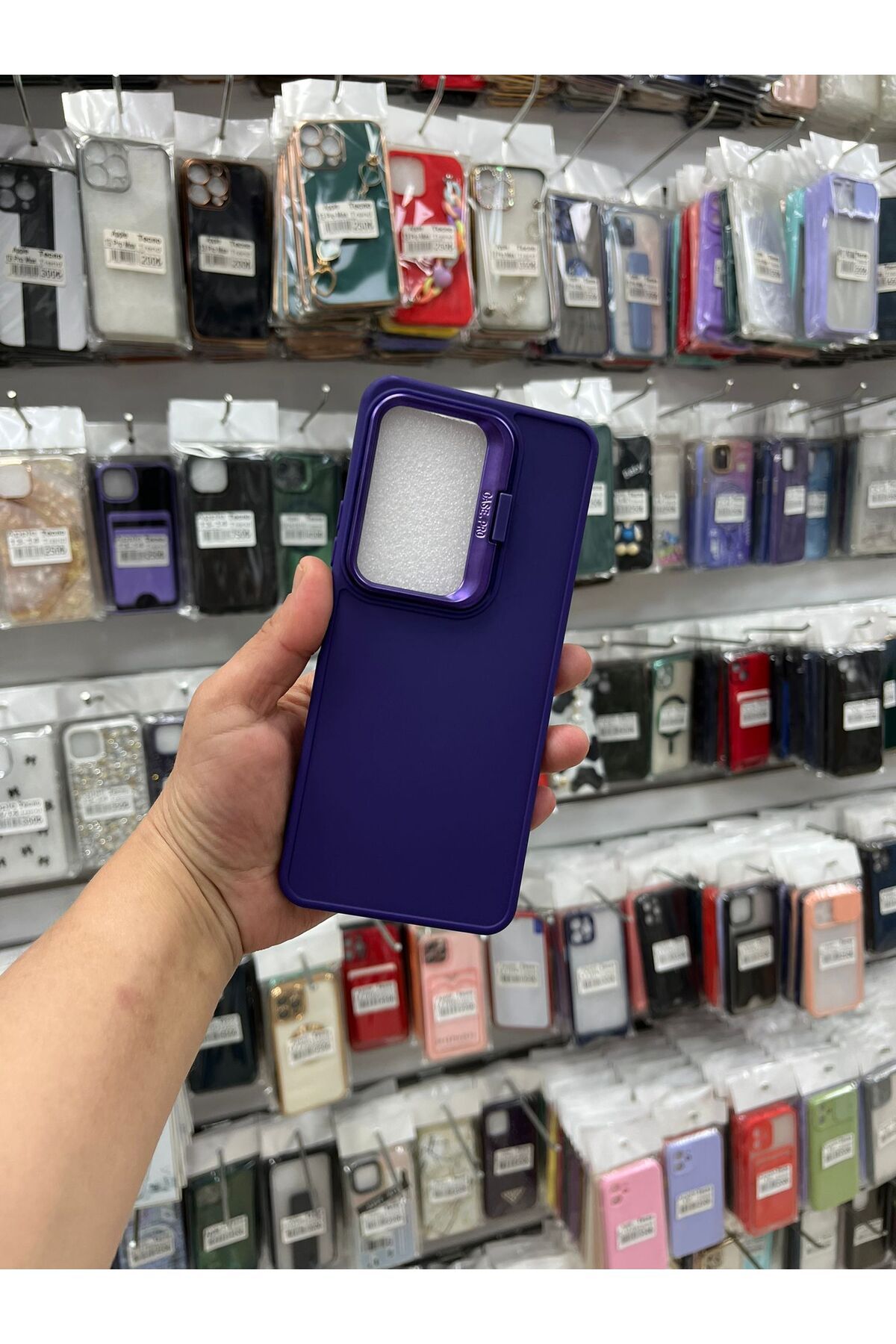 TECNOTREND GALAXY S25 ULTRA Stand Olabilen Tuşu Kolay Basmalı Lansman Kılıf