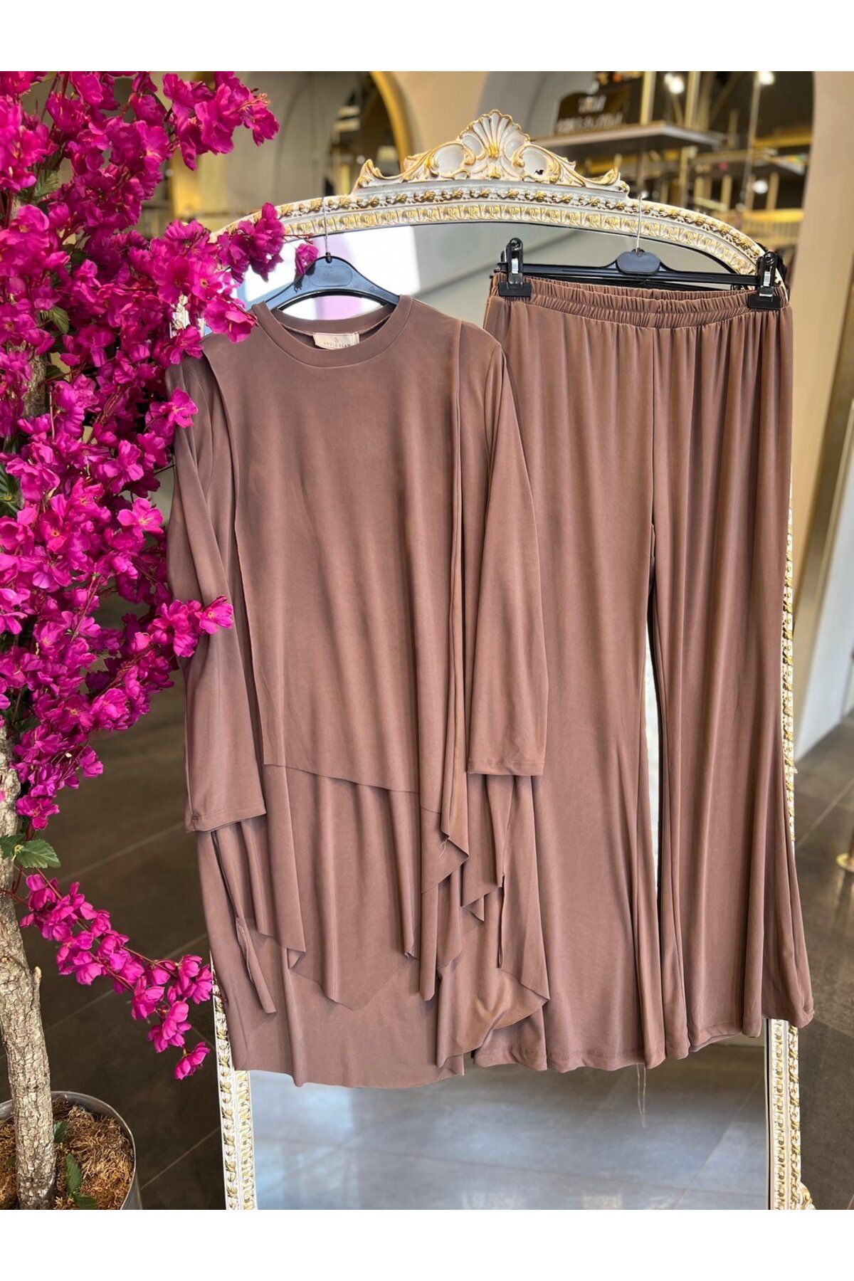 SERAP ESER EXCLUSIVE STYLE ELAN- İSPANYOL PAÇA KAHVERENGİ BUZİ TAKIM