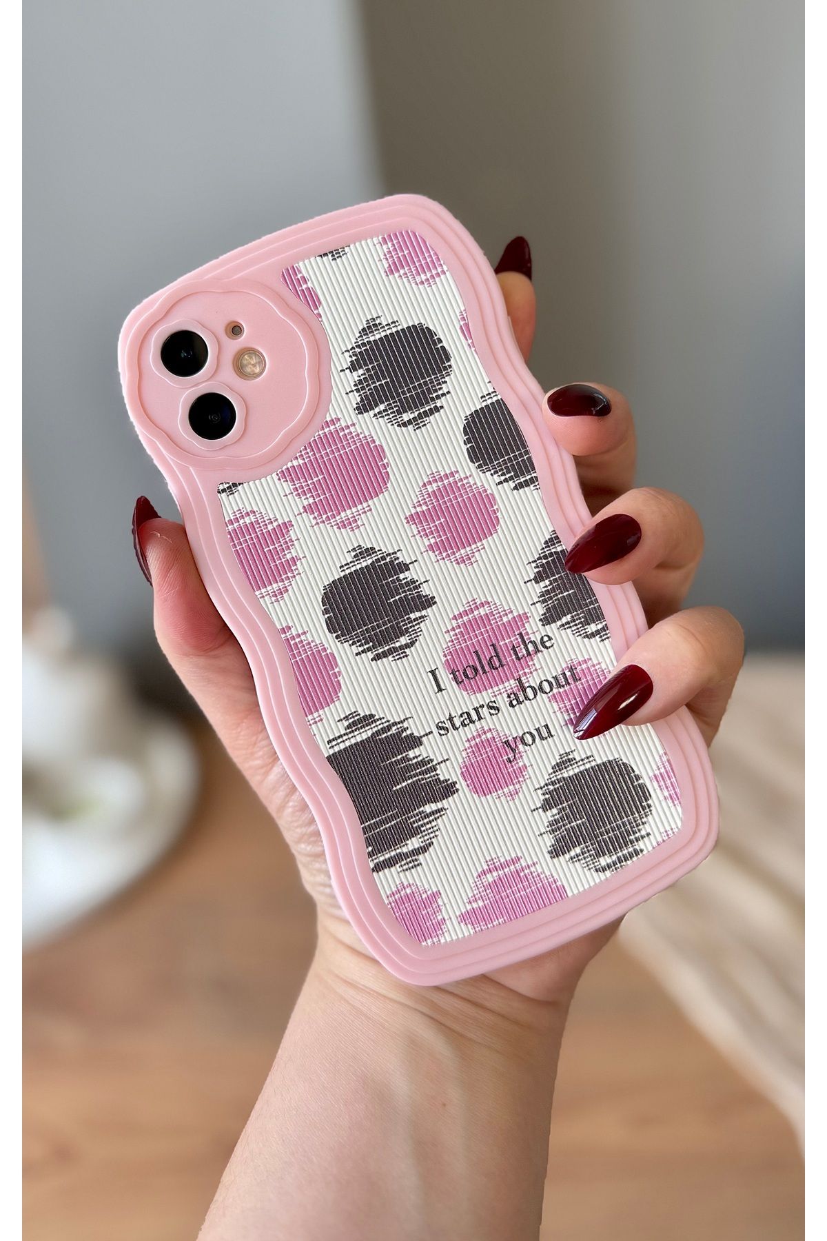 MirazTasarim IPHONE 11 PUDRA RENK DALGALI KENARLI DESENLİ KILIF