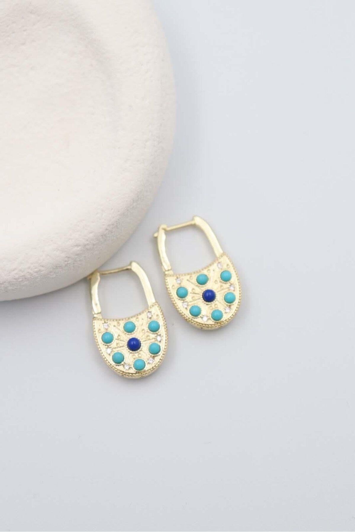 BY CANSU ACCESSORİES Eulalio Gold Küpe