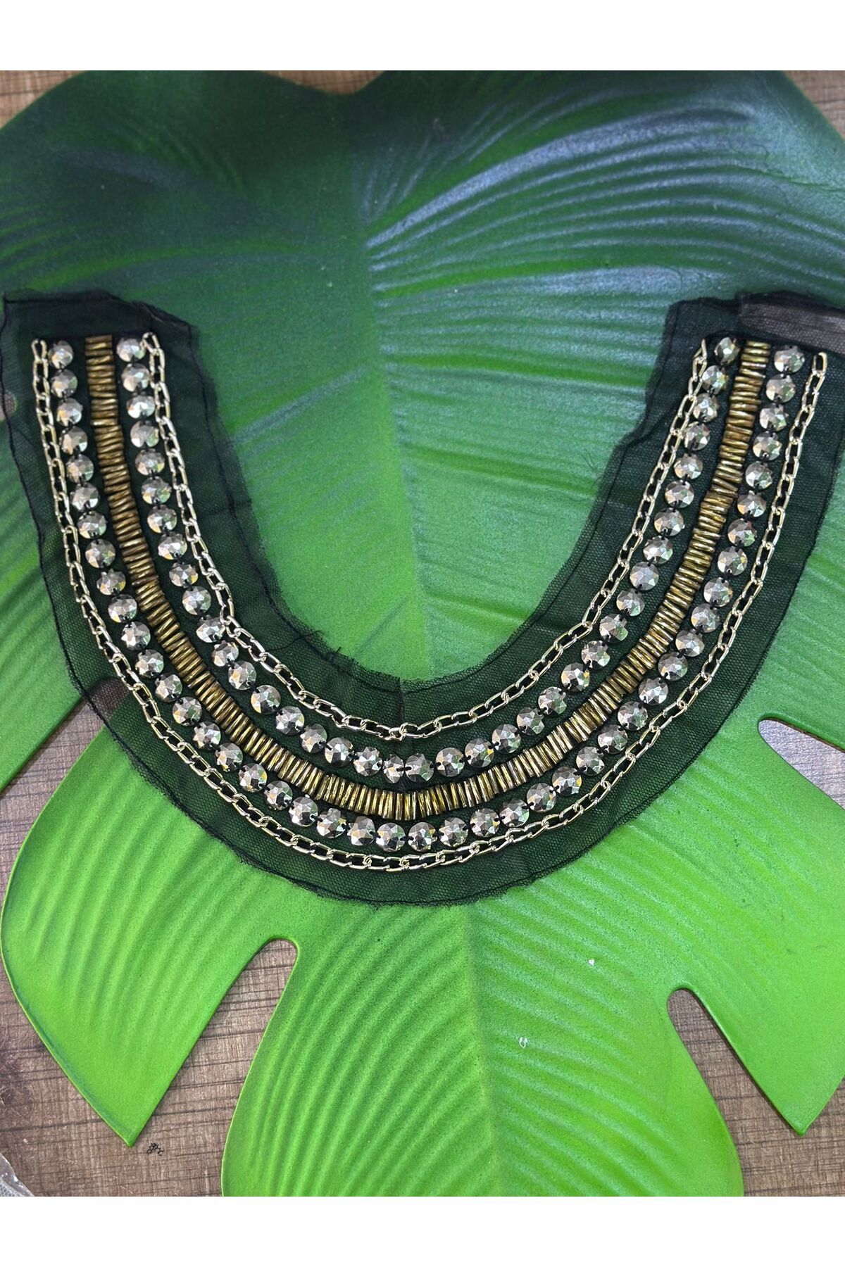 Gönülden Tasarım BONCUK İŞLEME TASARIM YAKA DİKİŞ AKSESUARI 22X6 CM