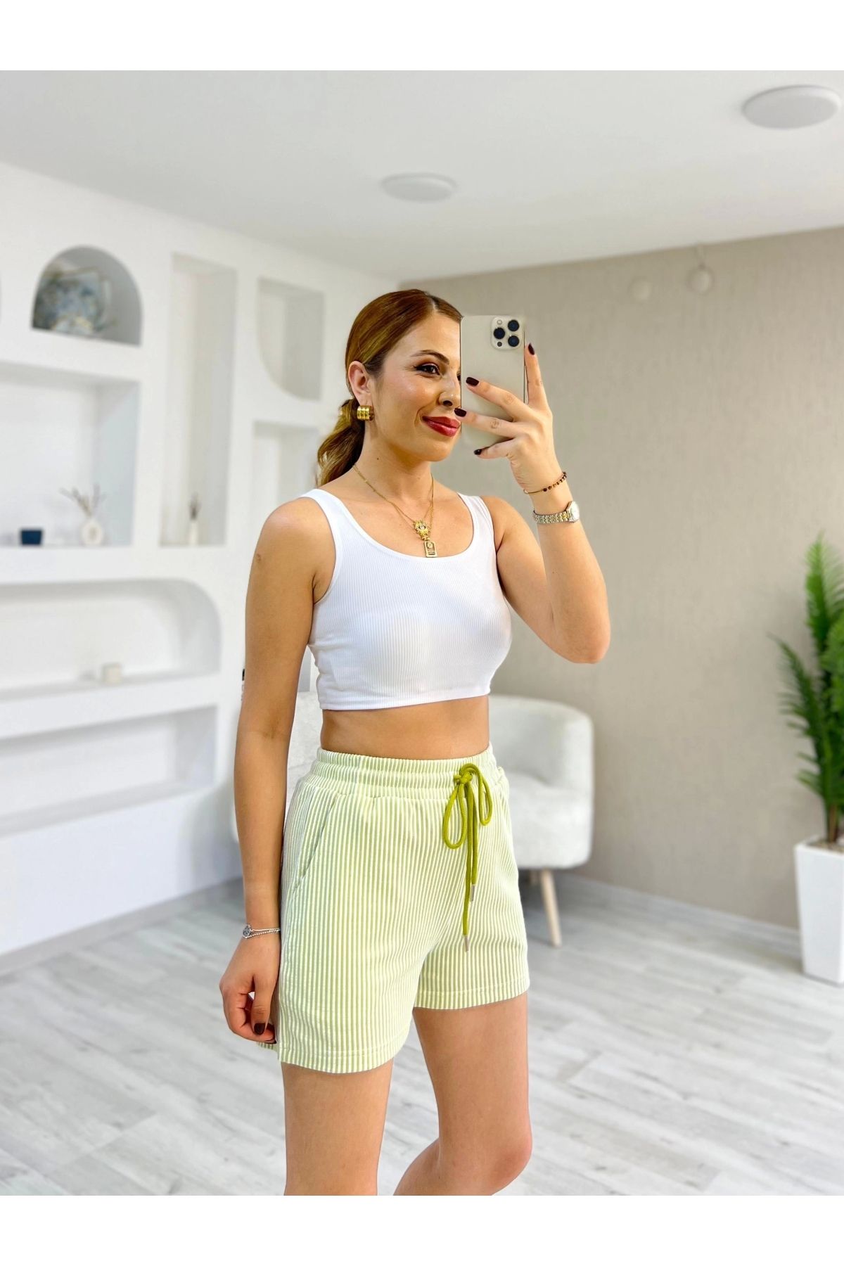İrka Moda Çizgili Marka Şort Yeşil