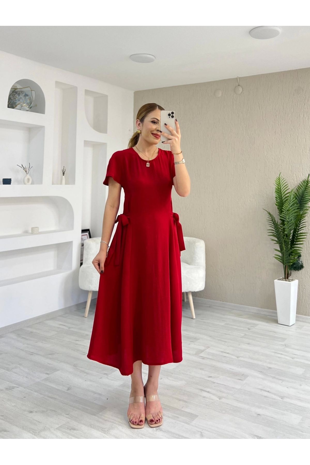 İrka Moda Yan Bağlama Detay Ayrobin Elbise Kırmızı