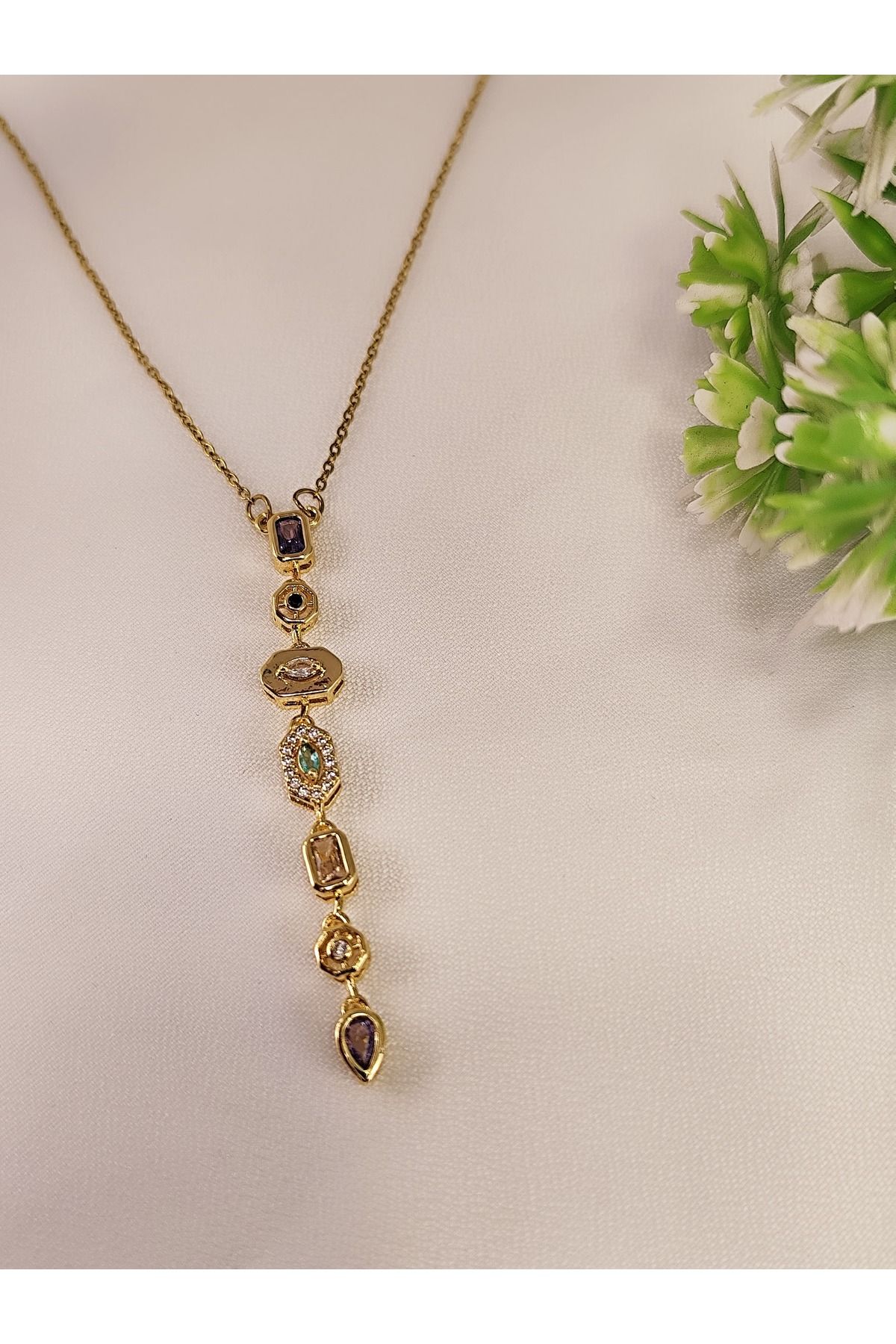 Grace Design Çok renkli taşlı gümüş renk kadın kolye