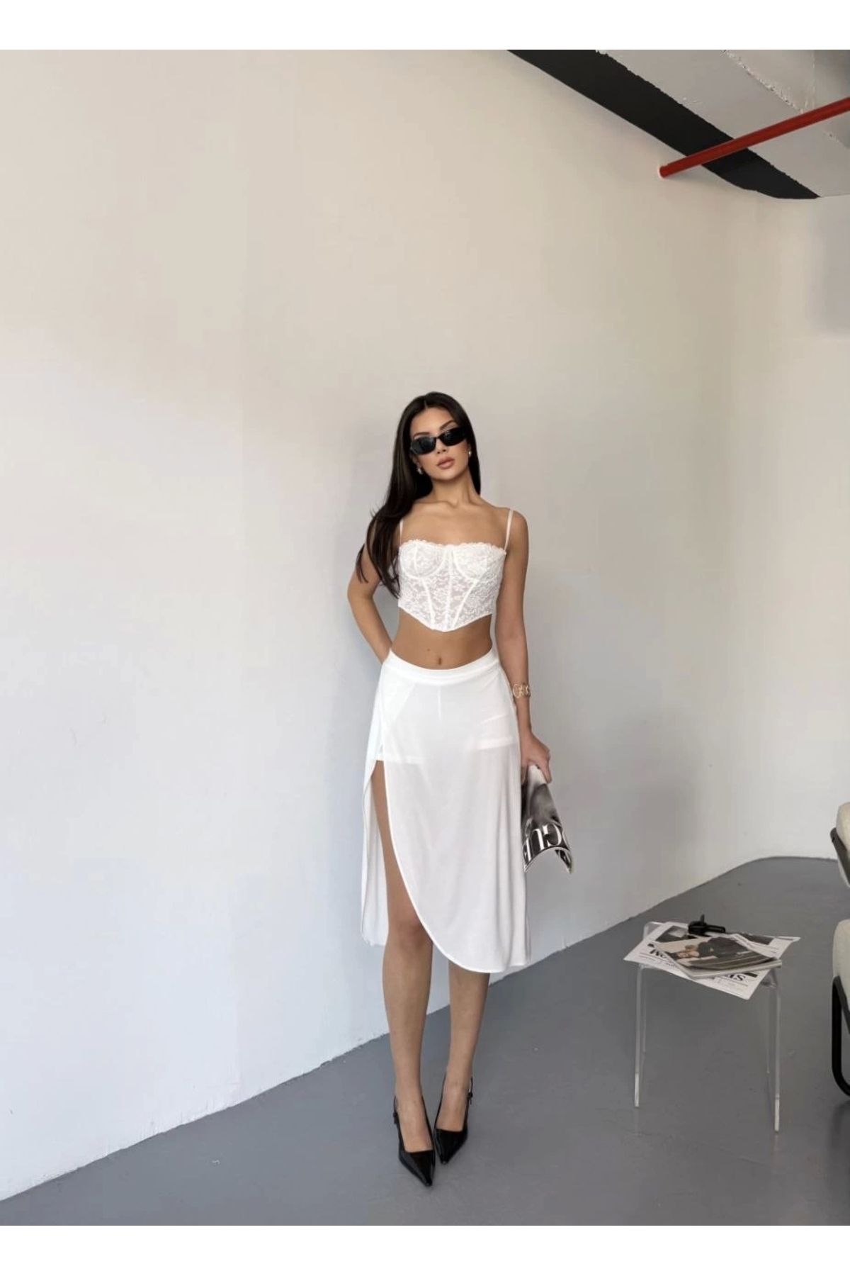 MODA Çepli Şortlu Yırtmaçlı Etek - Beyaz