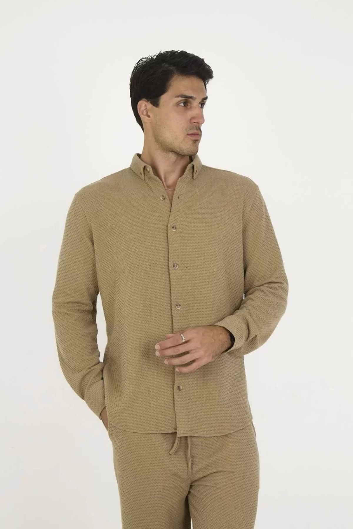 MODA Düğmeli Tam Kalıp Uzun Kol Jakar Gömlek - Kahverengi