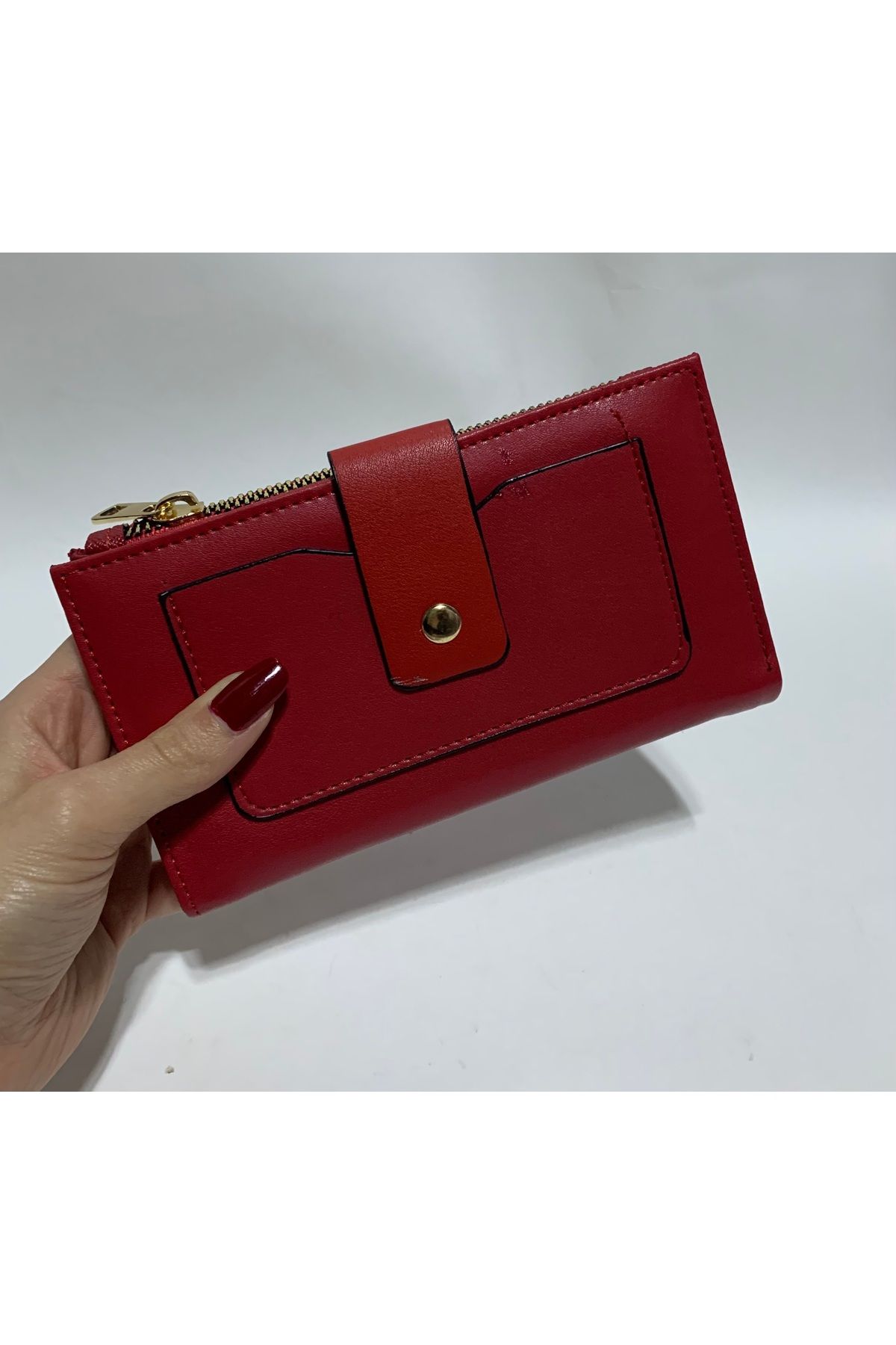 abnturk Kırmızı Renkli Fermuarlı Ve Çıtçıtlı Kağıt Para Bölmeli Şık Tasarımlı Kadın Cüzdan 16x10cm
