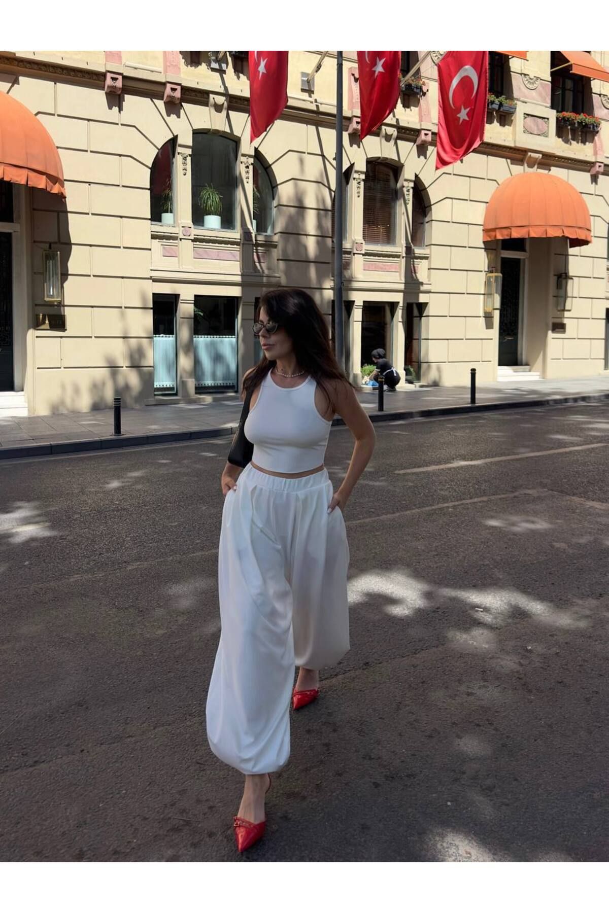 LB Laluna Butik Kadın Crop Bluz Ve Şalvar Takım Dökümlü Modal Kumaş