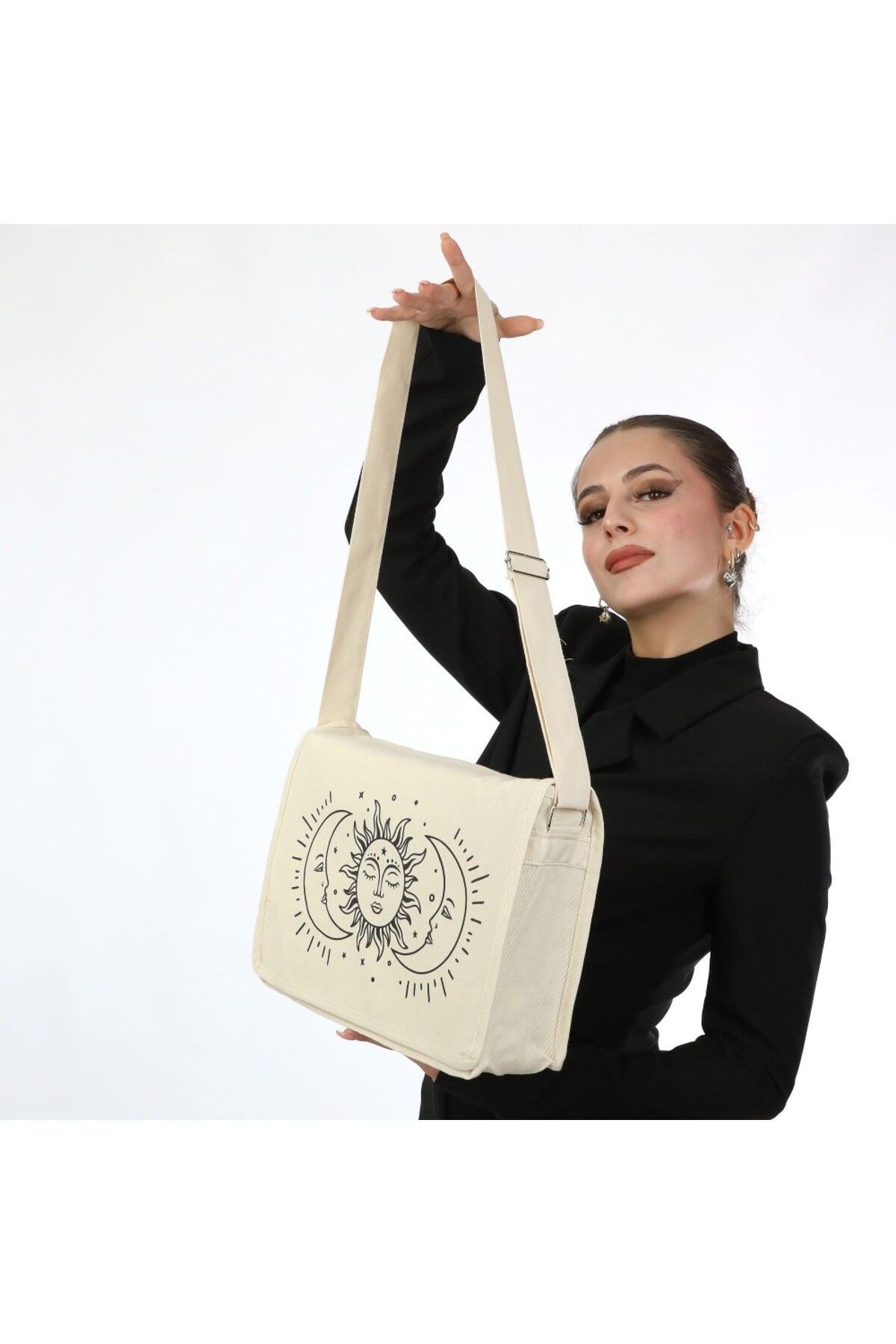 İpek Saraciye Baskısız Gabardin Omuz Çantası Kapaklı Ayarlanabilir Omuz Askılı Punch ve Boyamaya Uygun 26x34x9 cm
