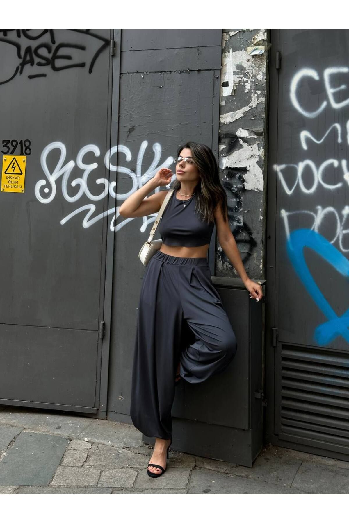 LB Laluna Butik Kadın Crop Bluz Ve Şalvar Takım Dökümlü Modal Kumaş