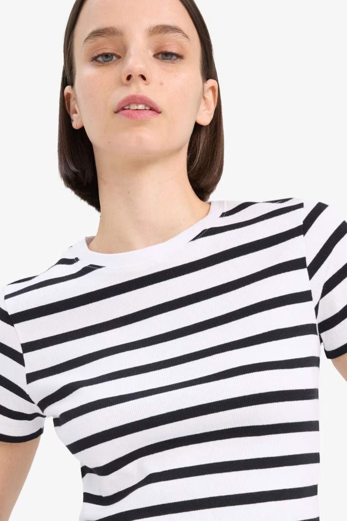 DeFacto Coool Fitted Crop Çizgili Ribana Kısa Kollu Tişört