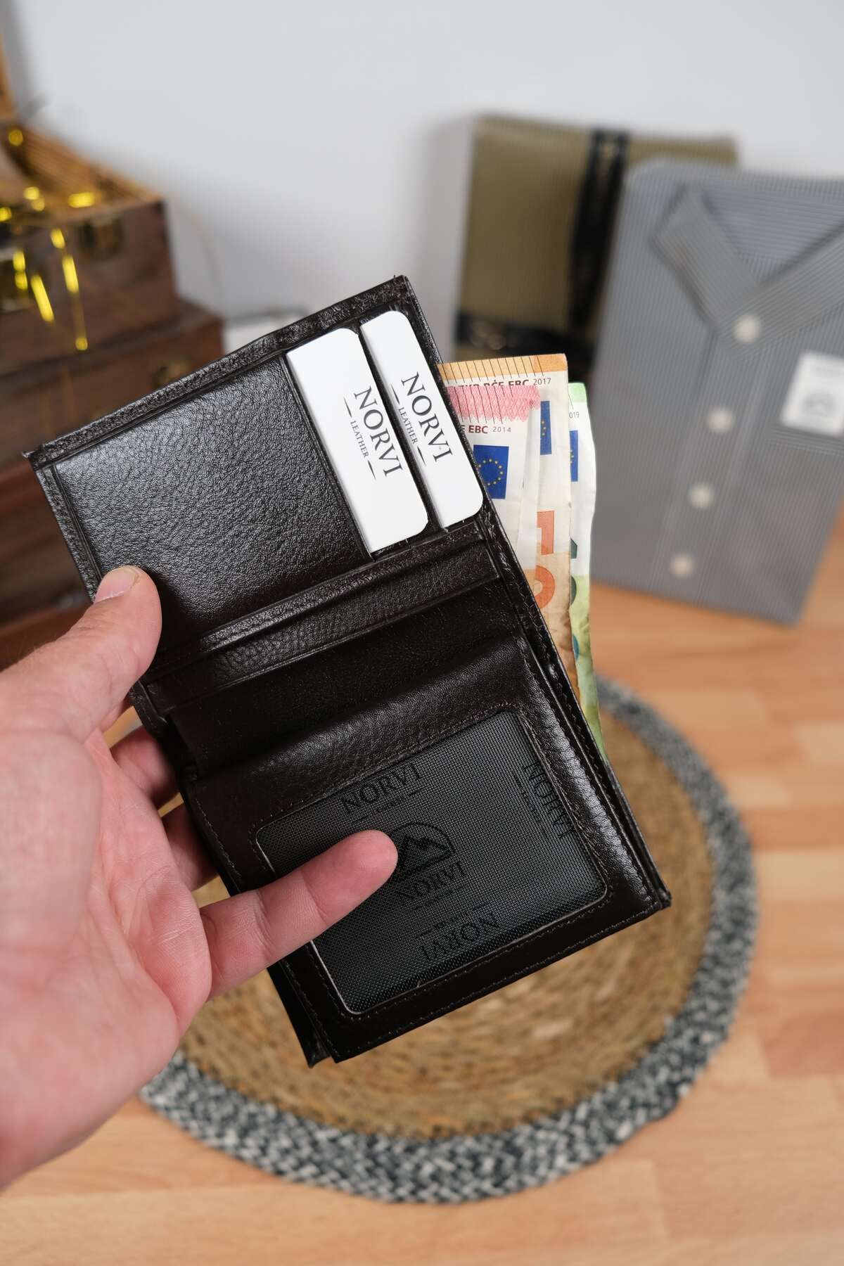 Norvi Leather Bozuk Para Bölmeli Hakiki Deri Cüzdan Siyah