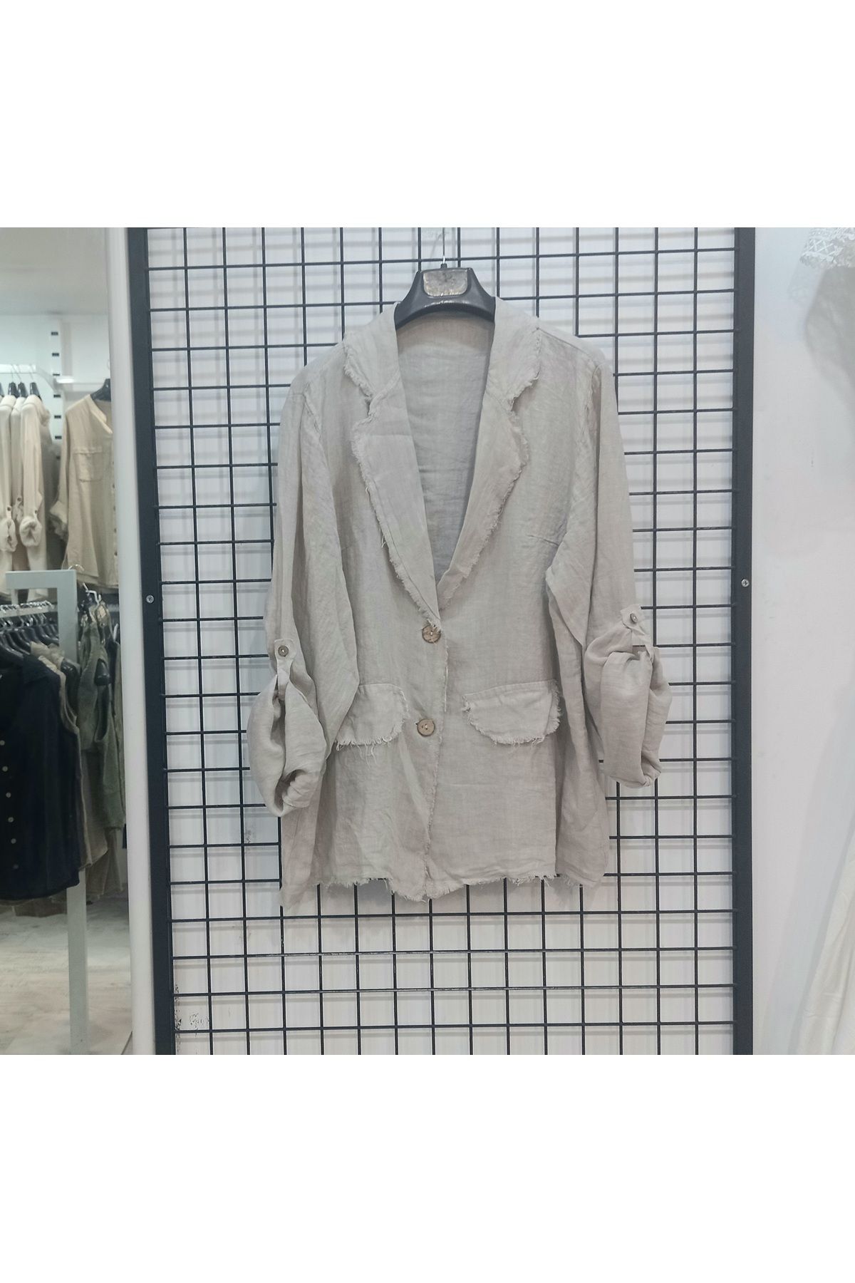 Butik Şans Püskül Detaylı Düğme Kapamalı İtalyan Ceket