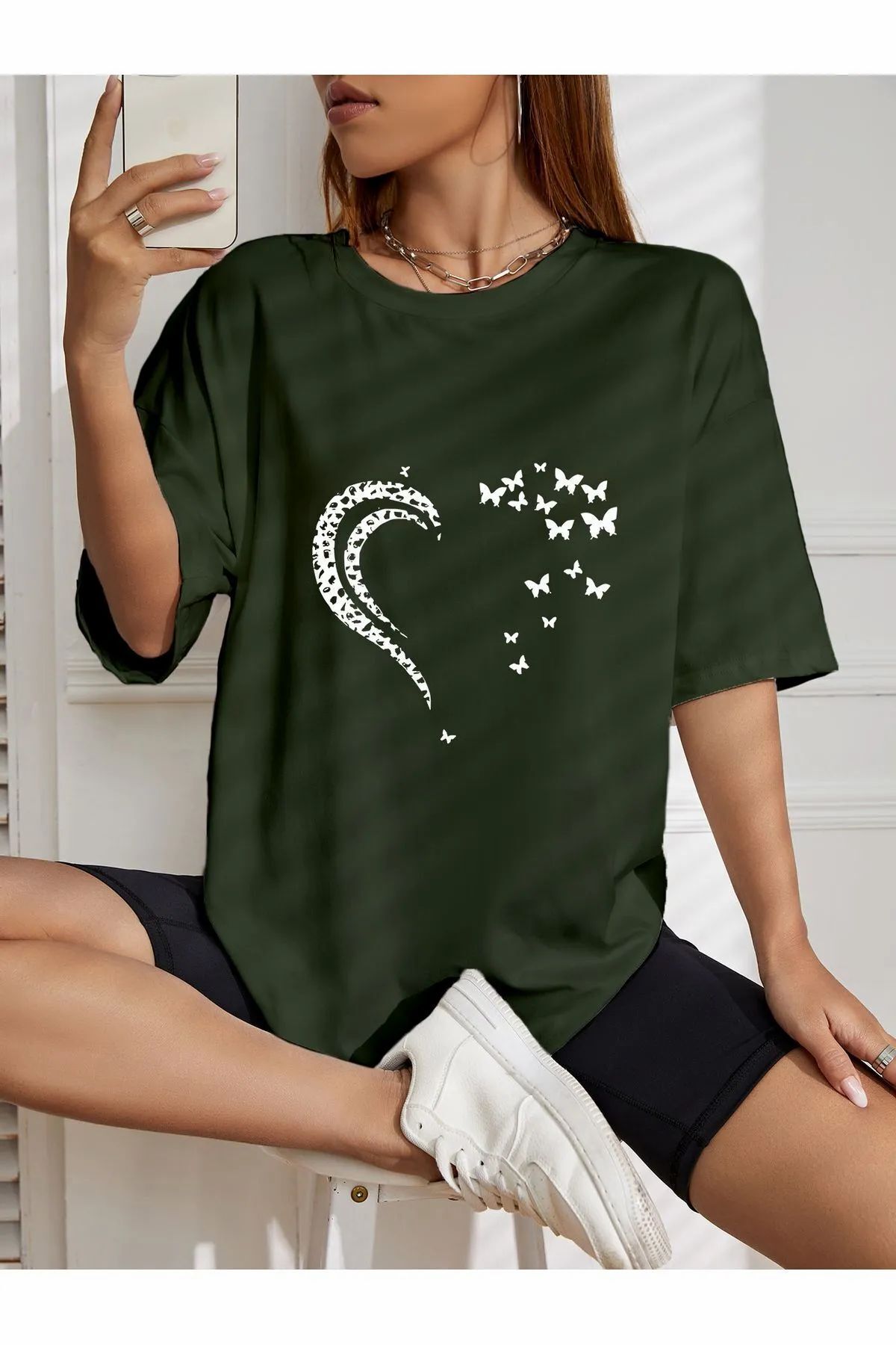 ship master oversize kelebekli kalp baskılı T-shirt