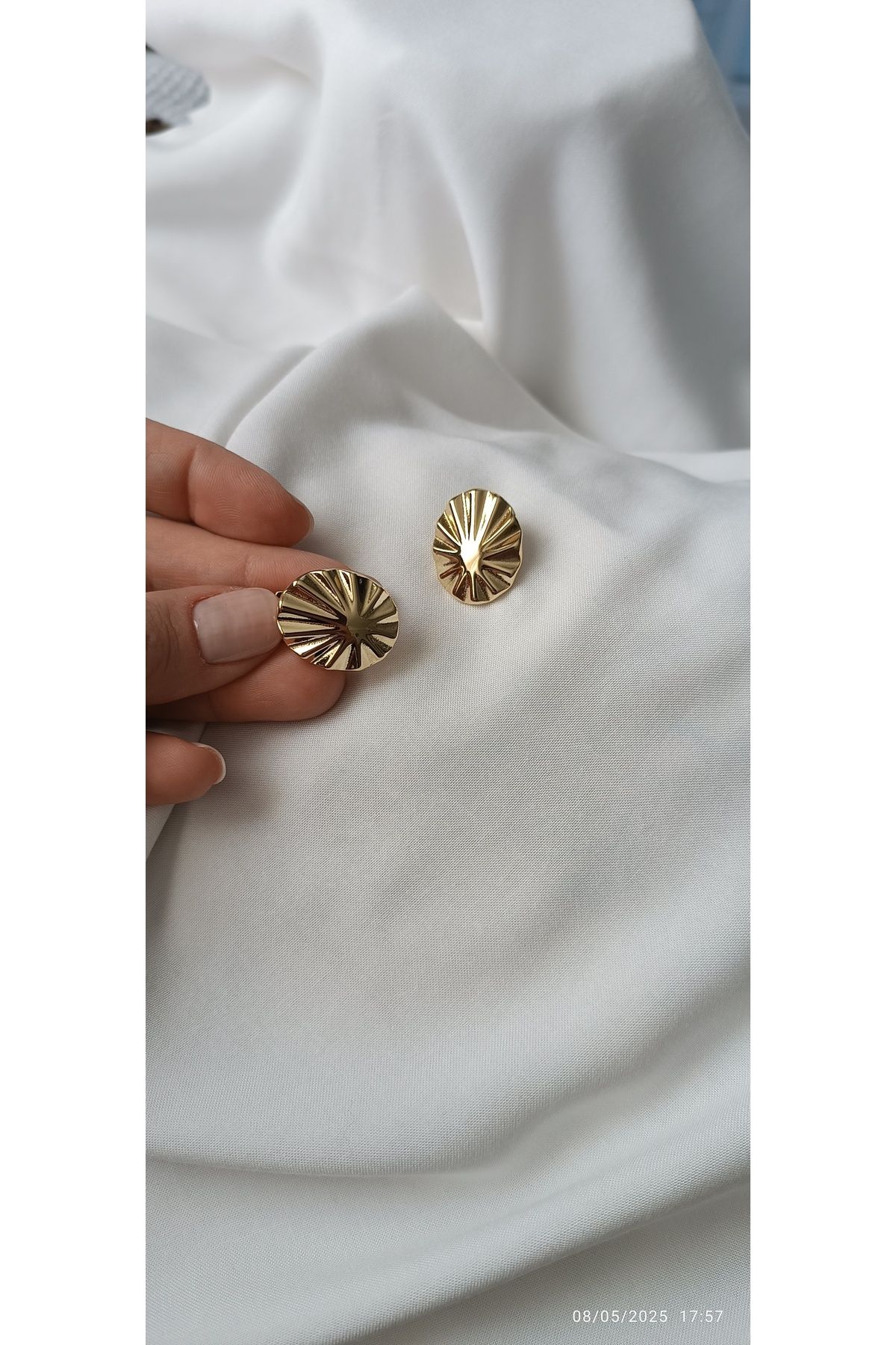 ARİ TAKI Oval yelpaze Gold küpe