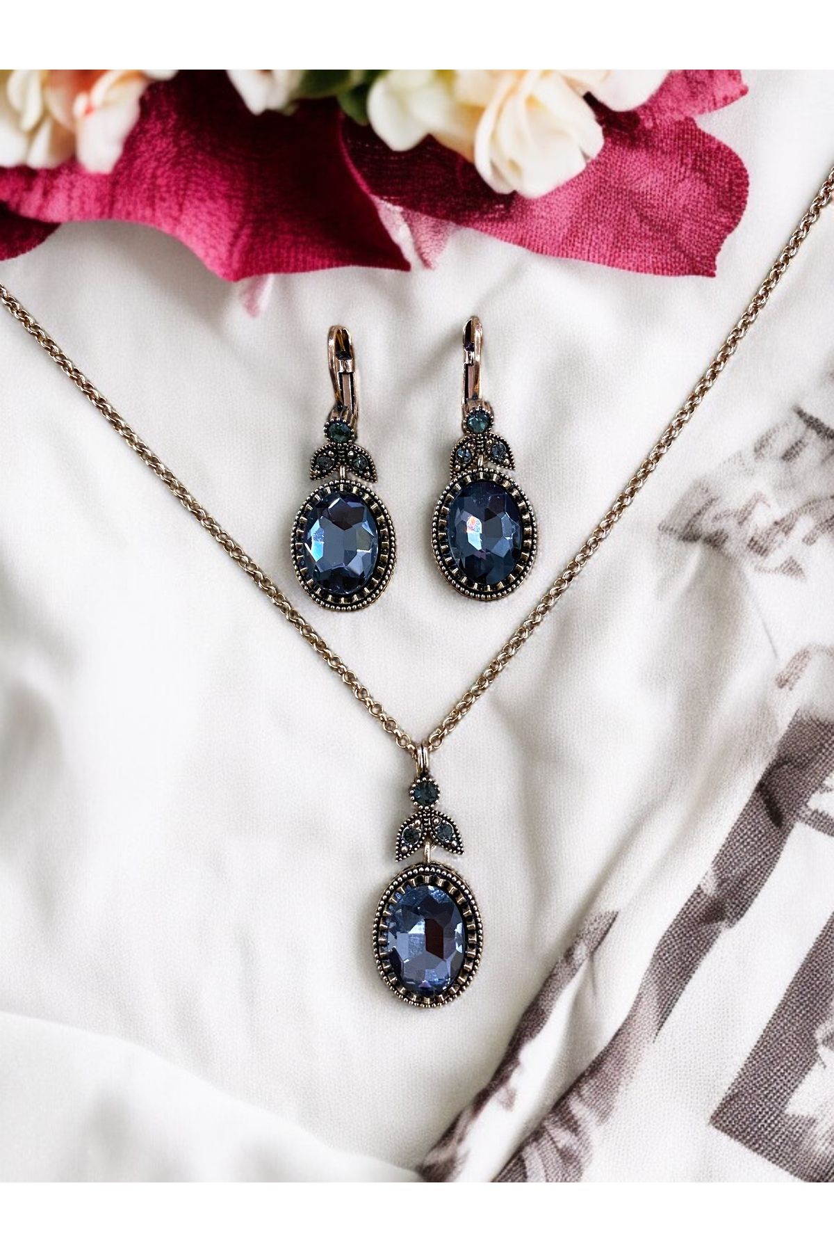 FAYRA ACCESSORIES Kristal Taşlı Oval Kesim Kolye ve Küpe Seti