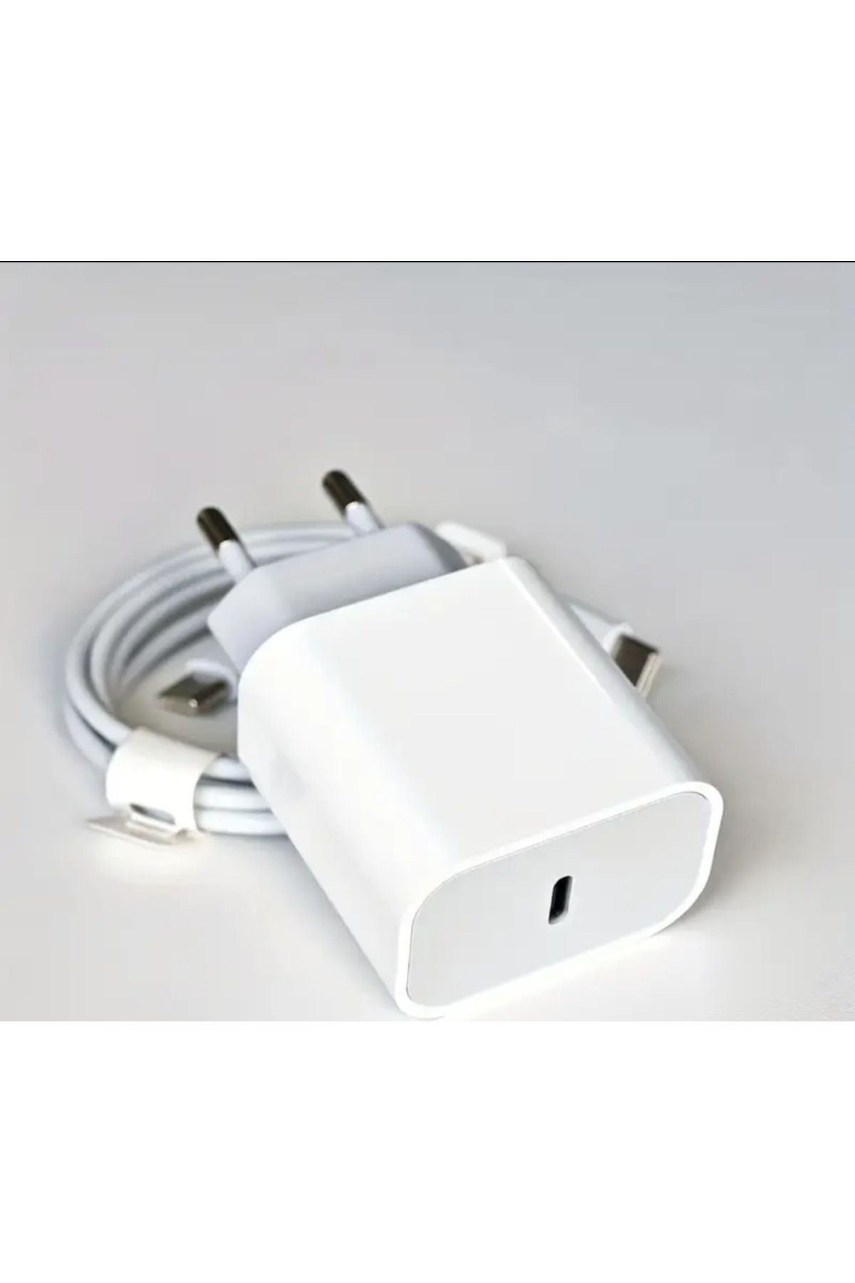 Store Type C Şarj Adaptörü (25W) - Beyaz
