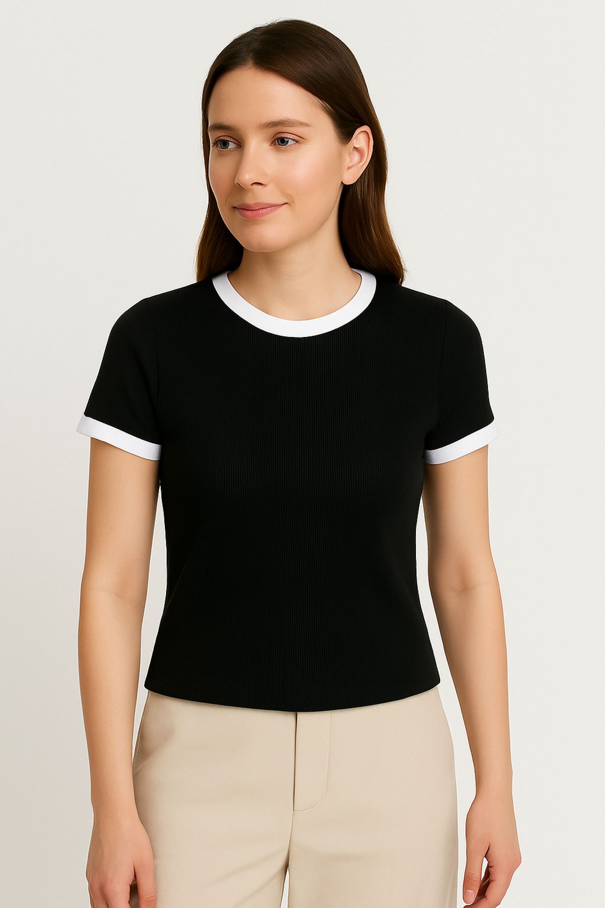 Home Kadın Siyah Beyaz Ribana Detaylı Slim Fit Tişört Standart Beden
