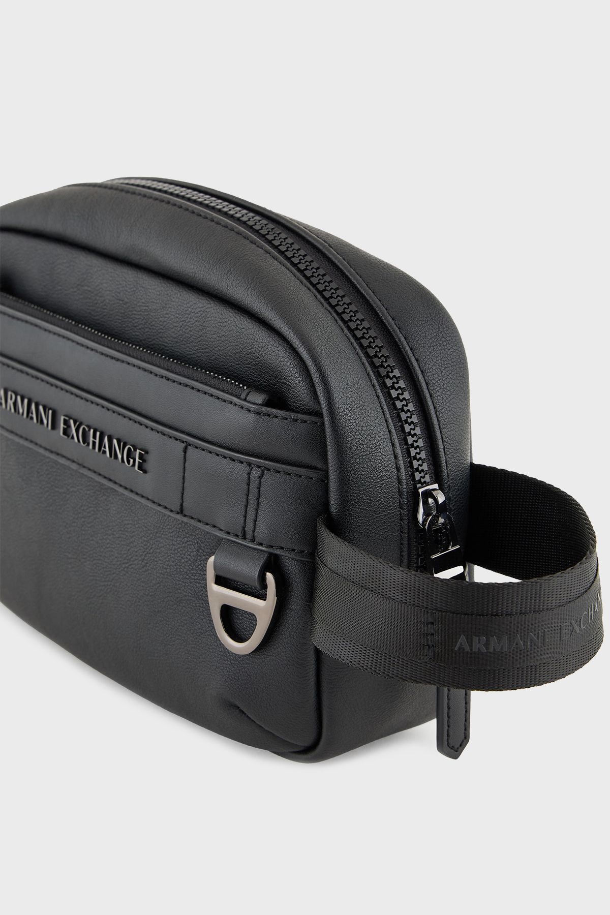 کیف دستی مردانه زیپ با لوازم آرایشی آرم XM000255 AF11925 UC001 Armani Exchange