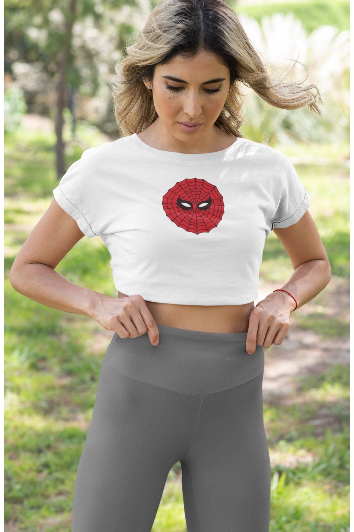 Fuddy Moda Spider Face Baskılı Crop Top, Kadın Örümcek Temalı Crop Bluz