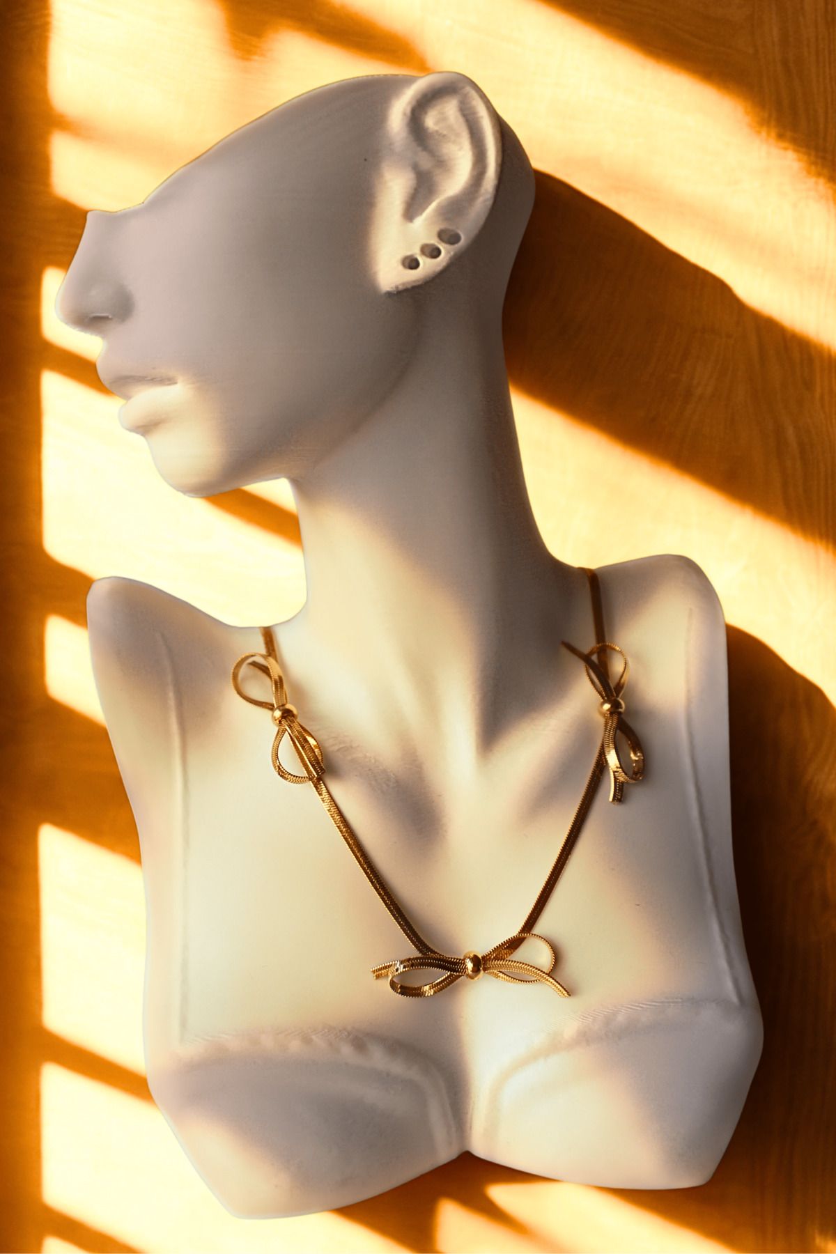 Butik Gold Kurdele Kolye
