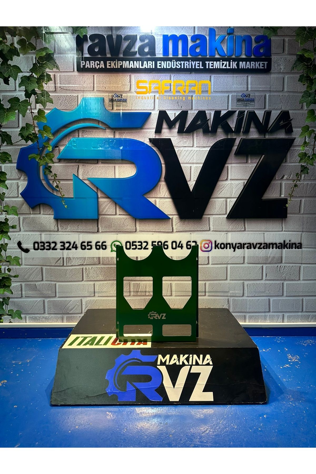 Ravza Makina Çifli Polisaj Makine Standı - Yeşil Renk / Oto Detailing Metal Düzenleyici