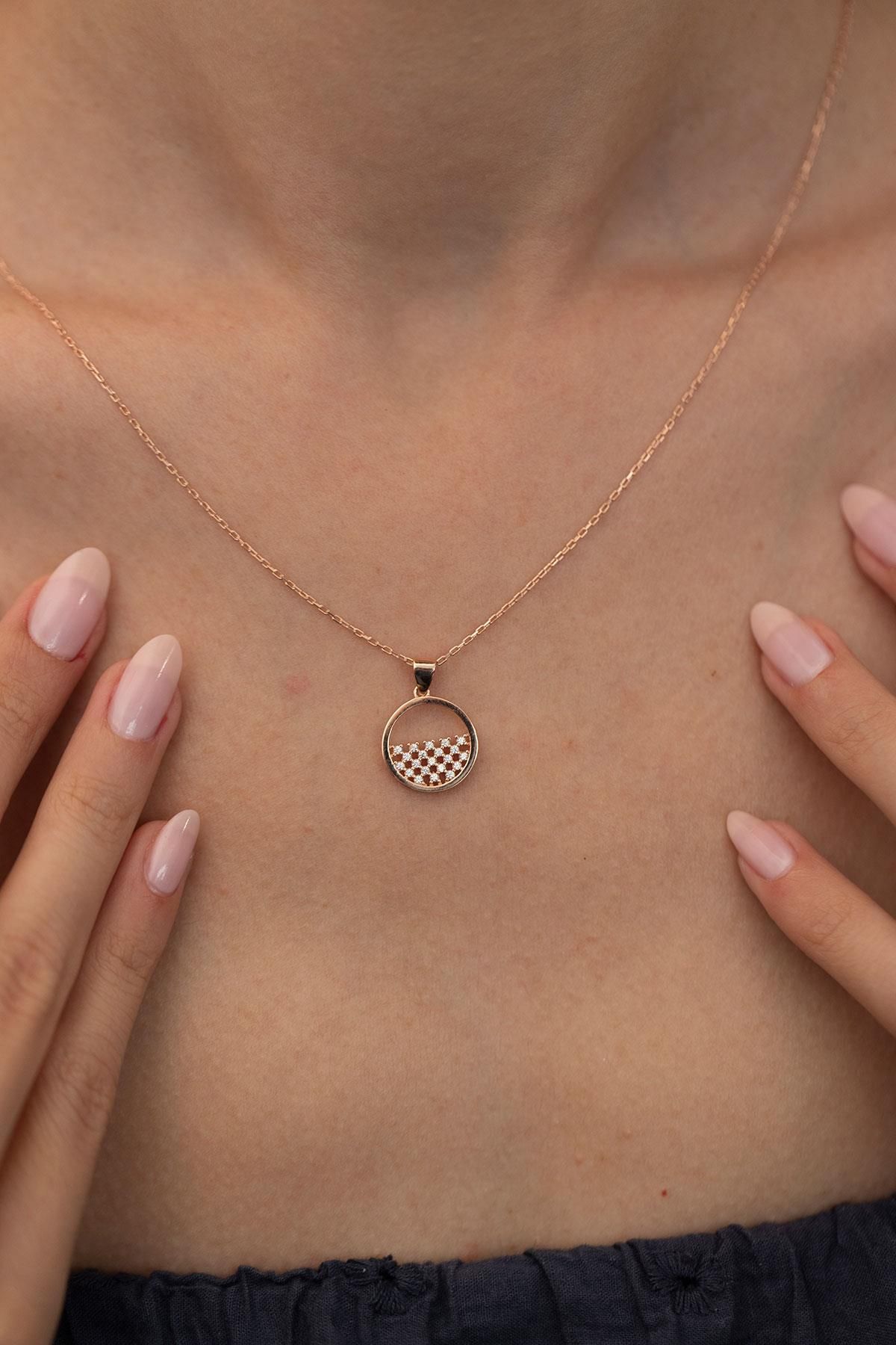 Ninova Silver Yarım Daire Model Rose Kaplama Gümüş Zirconia Kolye