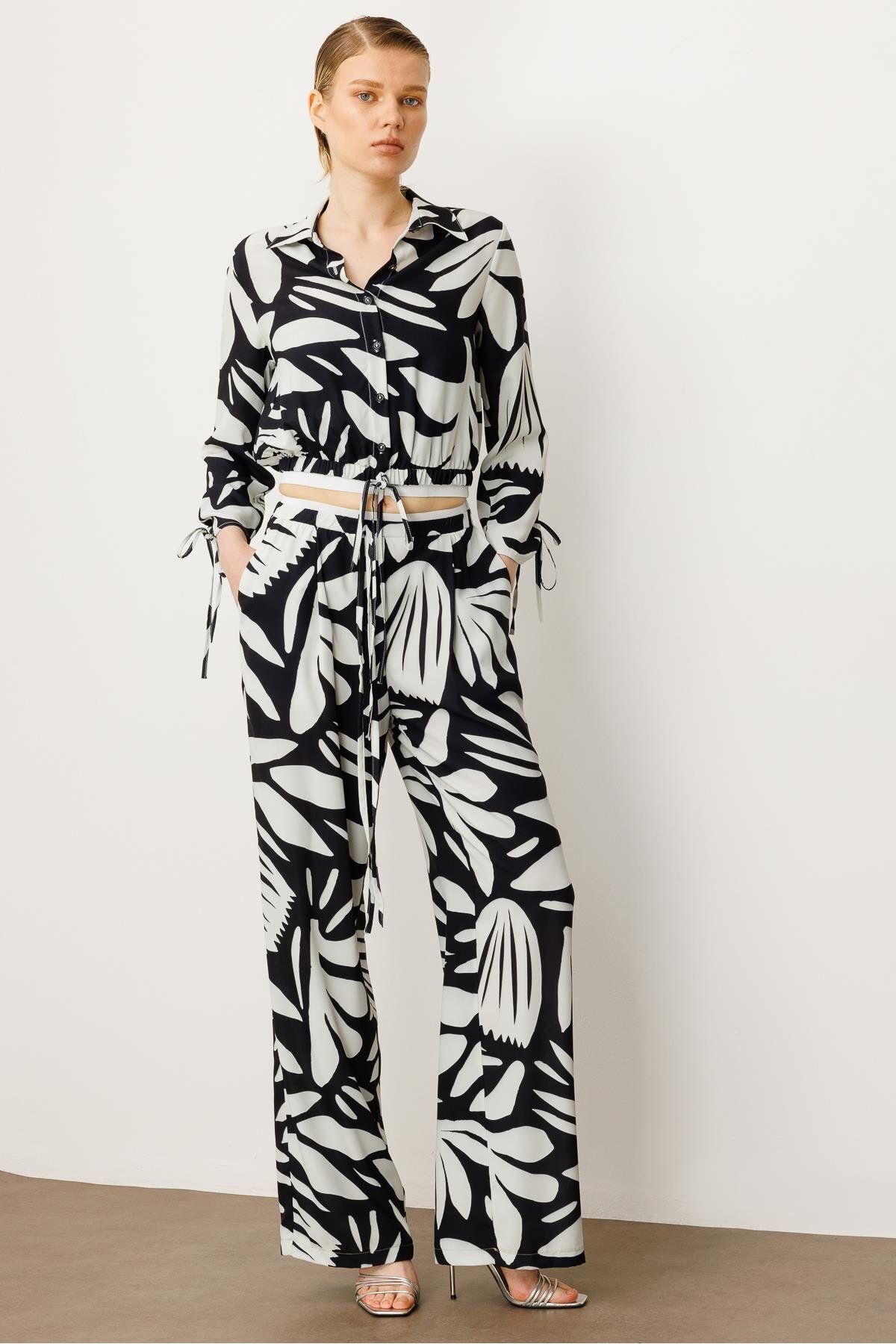 Moda İlgi-Modailgi Elastic Shirt with Binding Detail at Sleeves and Hem Black 5