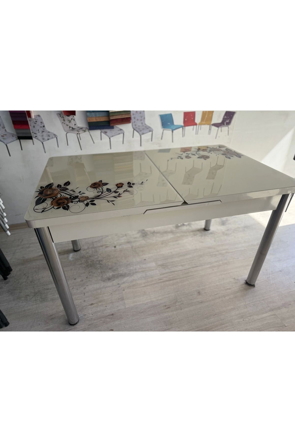 Evistro Yanlardan Açılır Büyüyen Kelebek Cam Mutfak Masası 80cm x 130cm Cappicino