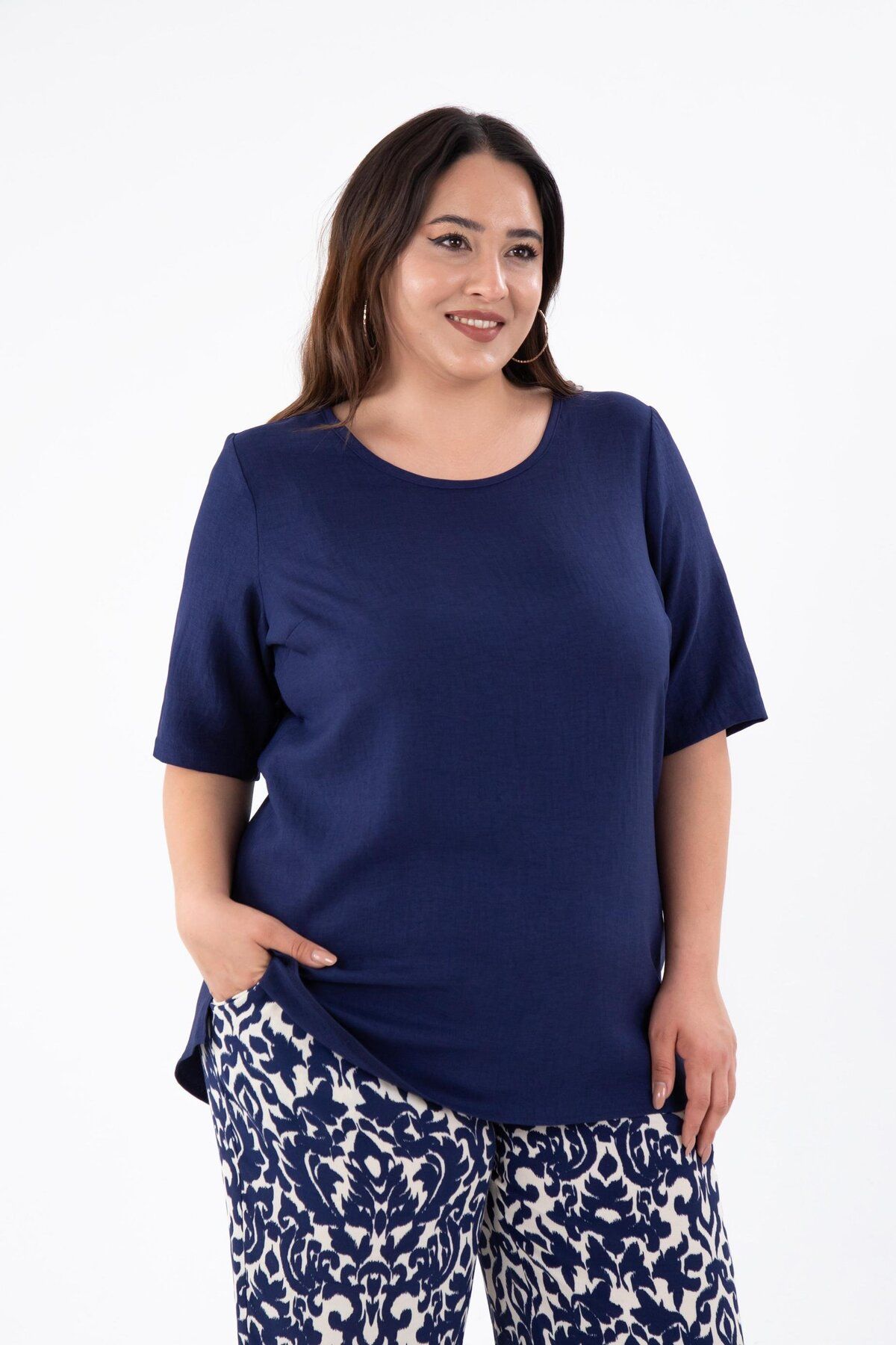Roxxlen 333931 Keten Yanı Yırtmaçlı Bluz Lacivert