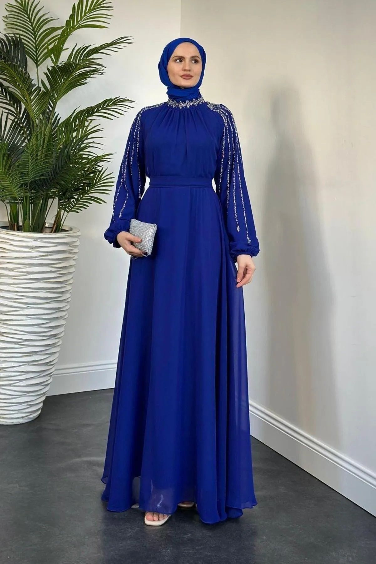 Trendy Butik Kadın Janjanlı Kolları Taşlı Abiye - saks
