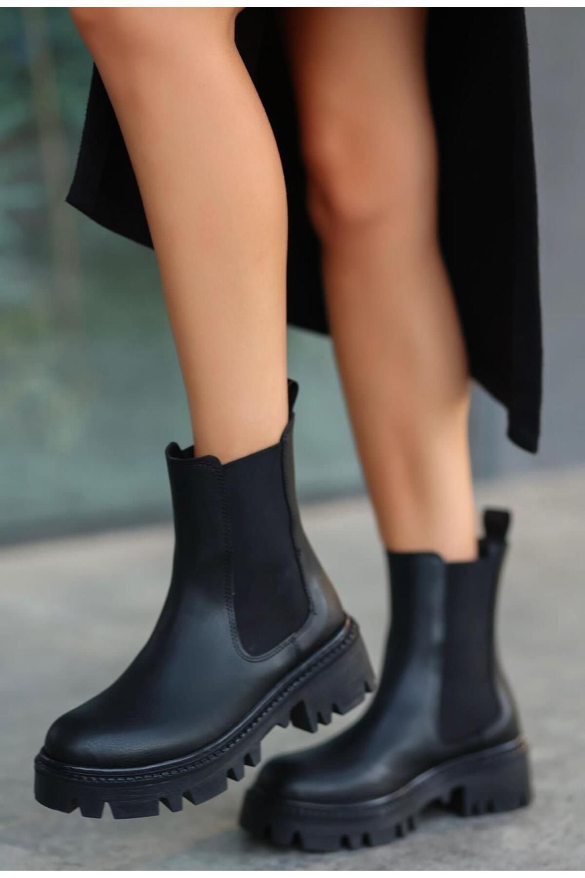 Nil Shoes Ninle Siyah Cilt Topuklu Bot