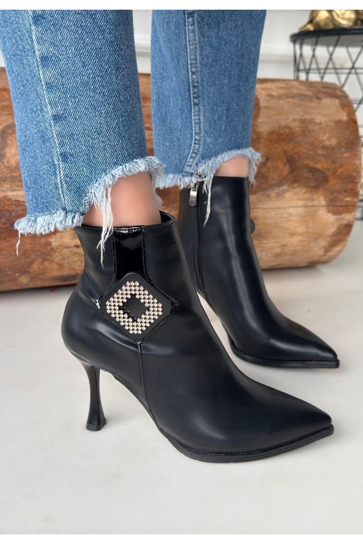 Nil Shoes Moose Siyah Cilt Topuklu Bot