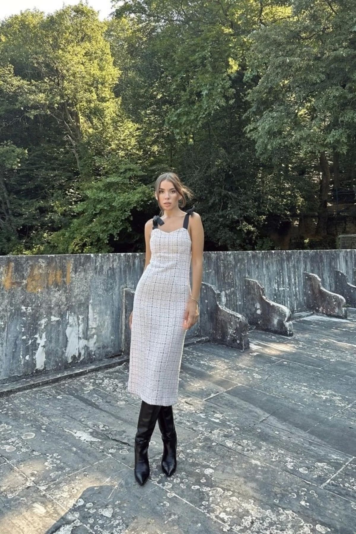 Butik Pudra Kurdeleli Elbise