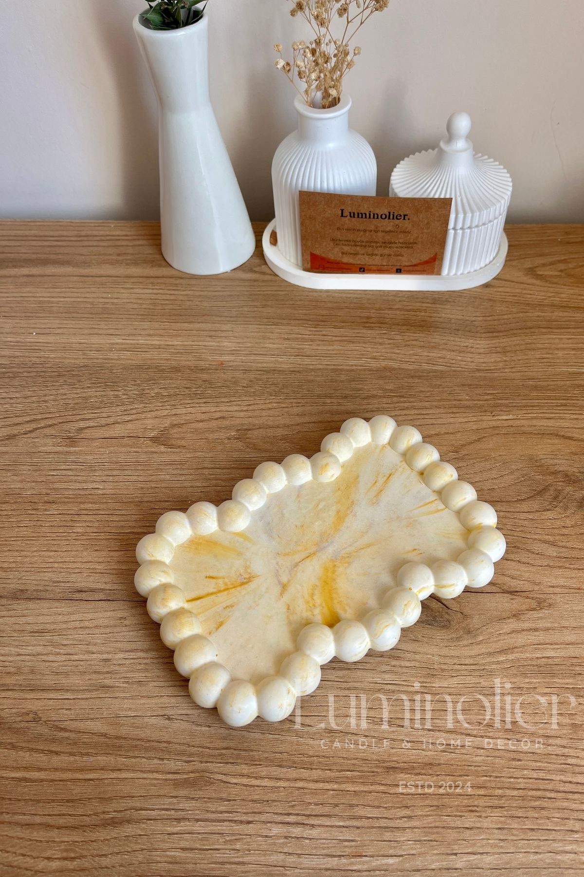 Luminolier Pearl Tray Dekoratif İnci Detaylı Tepsi