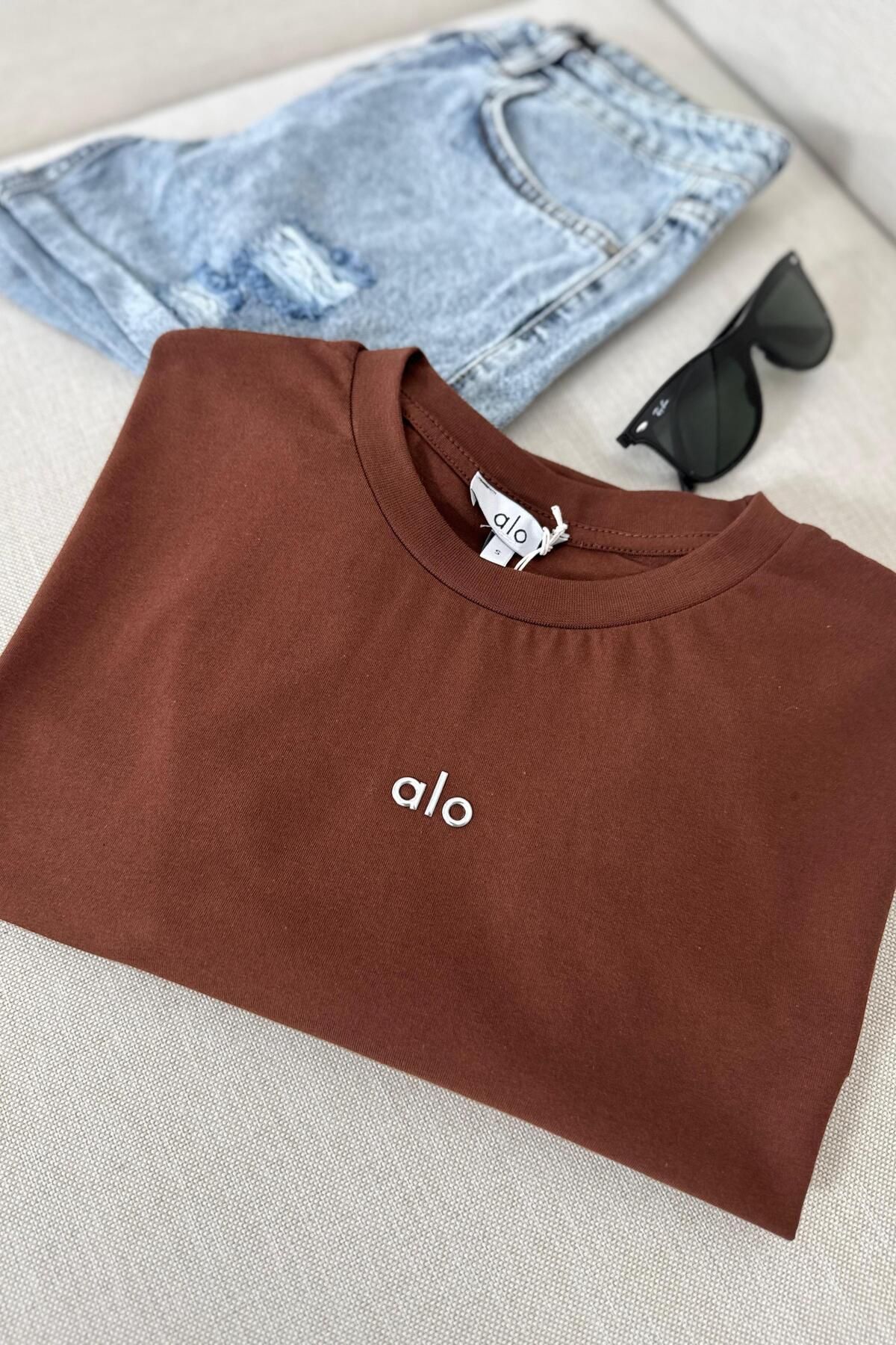 Butik Gardrop Marka Muadil Baskılı Basic Bluz Acı Kahve