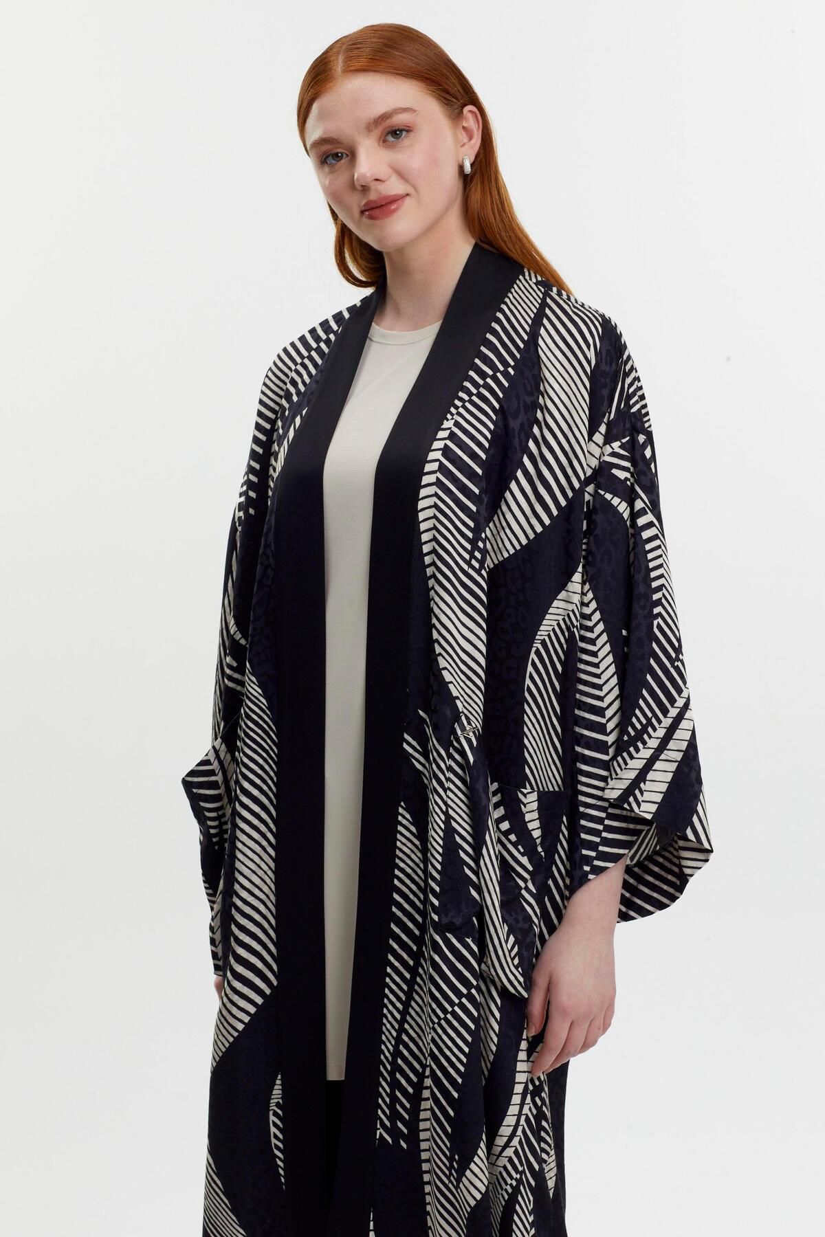 Zühre-Patterned Loose Inner Outer Double Set Tk-1283 4